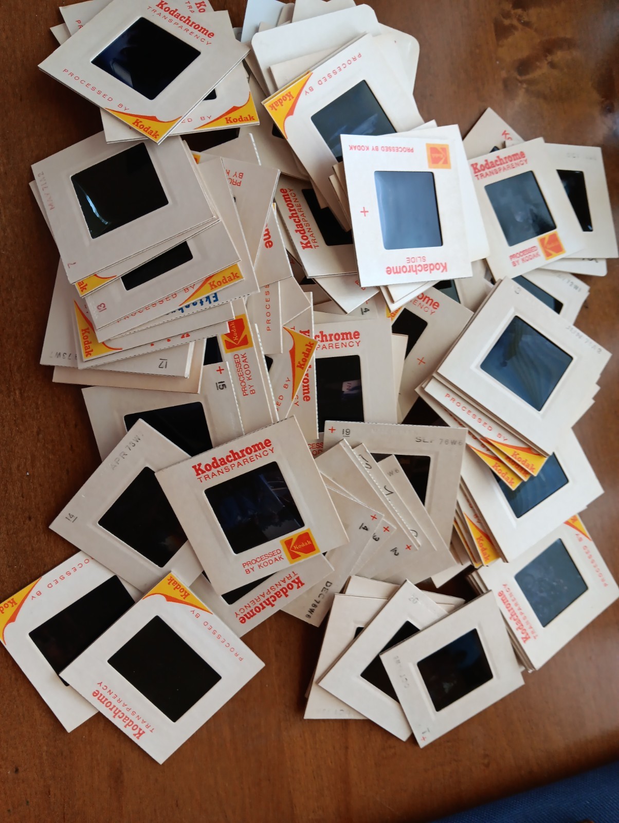 100 RANDOM VTG PHOTO SLIDES 1960s-1980s 35mm+ AMATEURS Home Travel Family