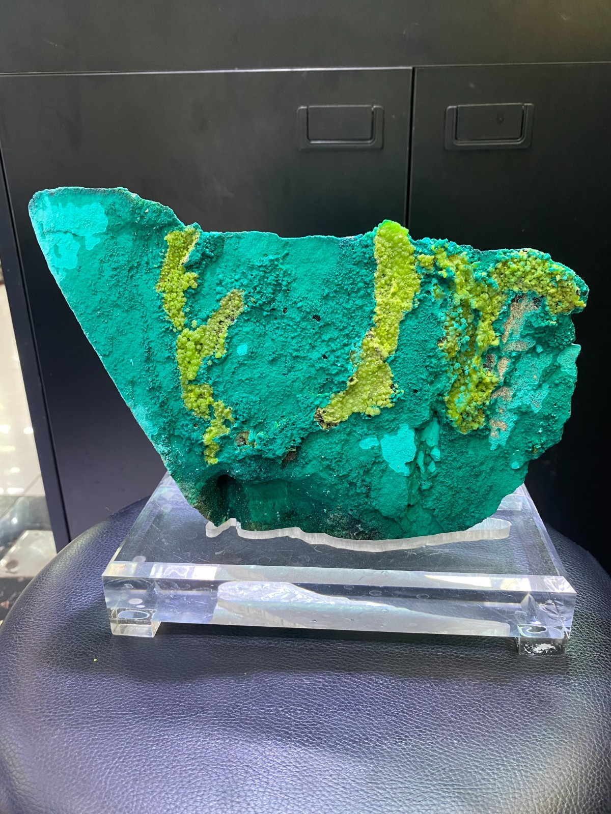 7.2LB Top Rare Natural Pyromorphite quartz crystal Mineral specimens Reiki+stand