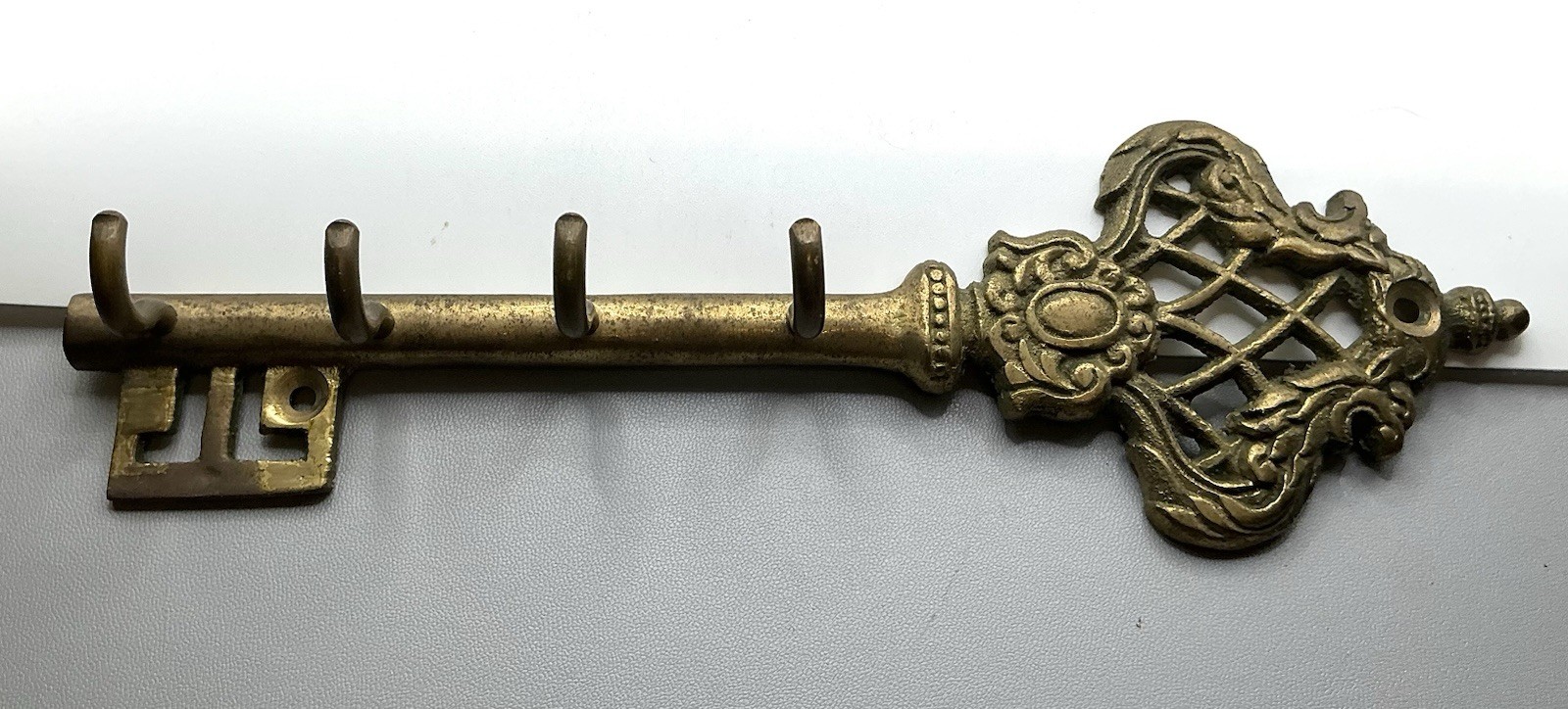 Skeleton Key Shaped Solid Brass Wall Mount Key Holder 4 Hooks Vintage Patina