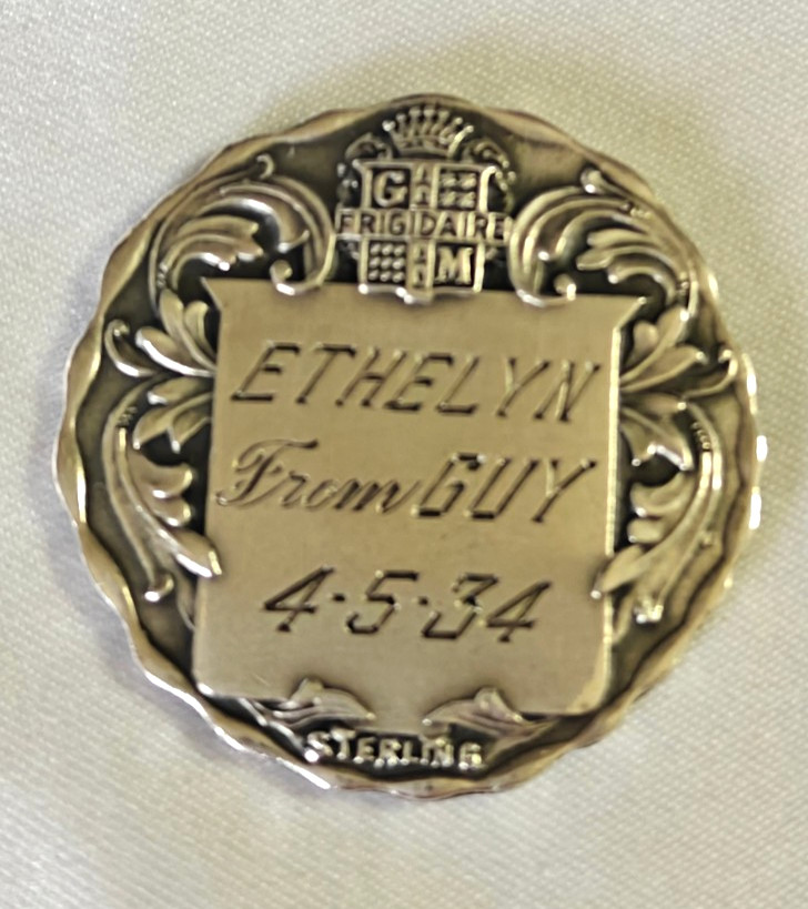 VINTAGE 1933 ADVERTISING GM FRIGIDAIRE STERLING SILVER LOVE TOKEN MEDALLION