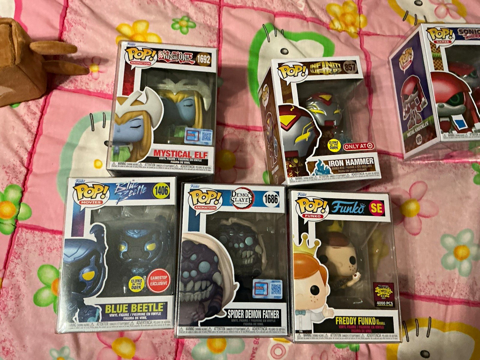 Funko Pop 5-Pack Boxed Exclusive Glow Blue Beetle Freddy Funko Comic Con