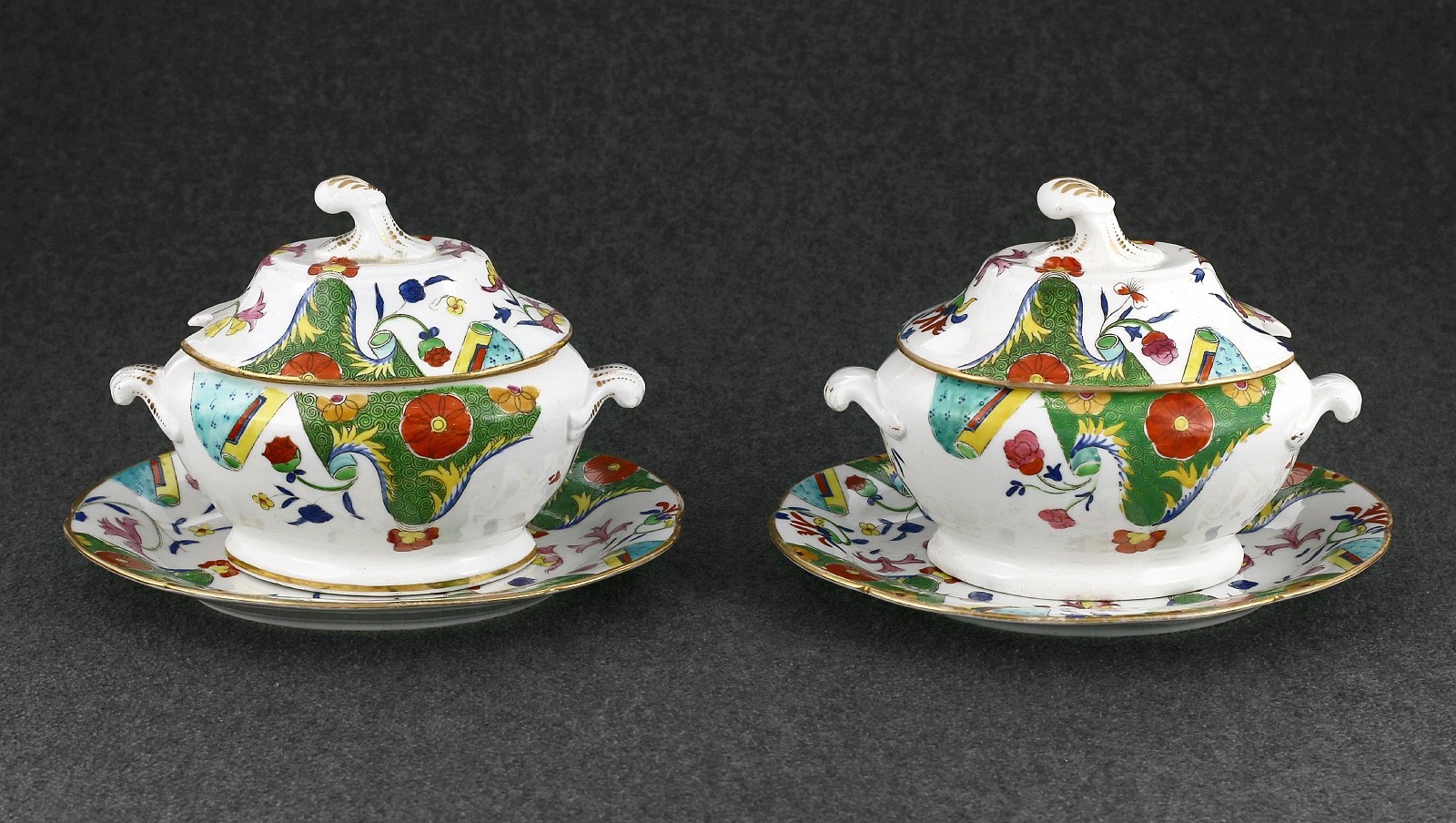 Antique c.1810 Coalport Porcelain Pair of Chinoiserie Sauce Tureens