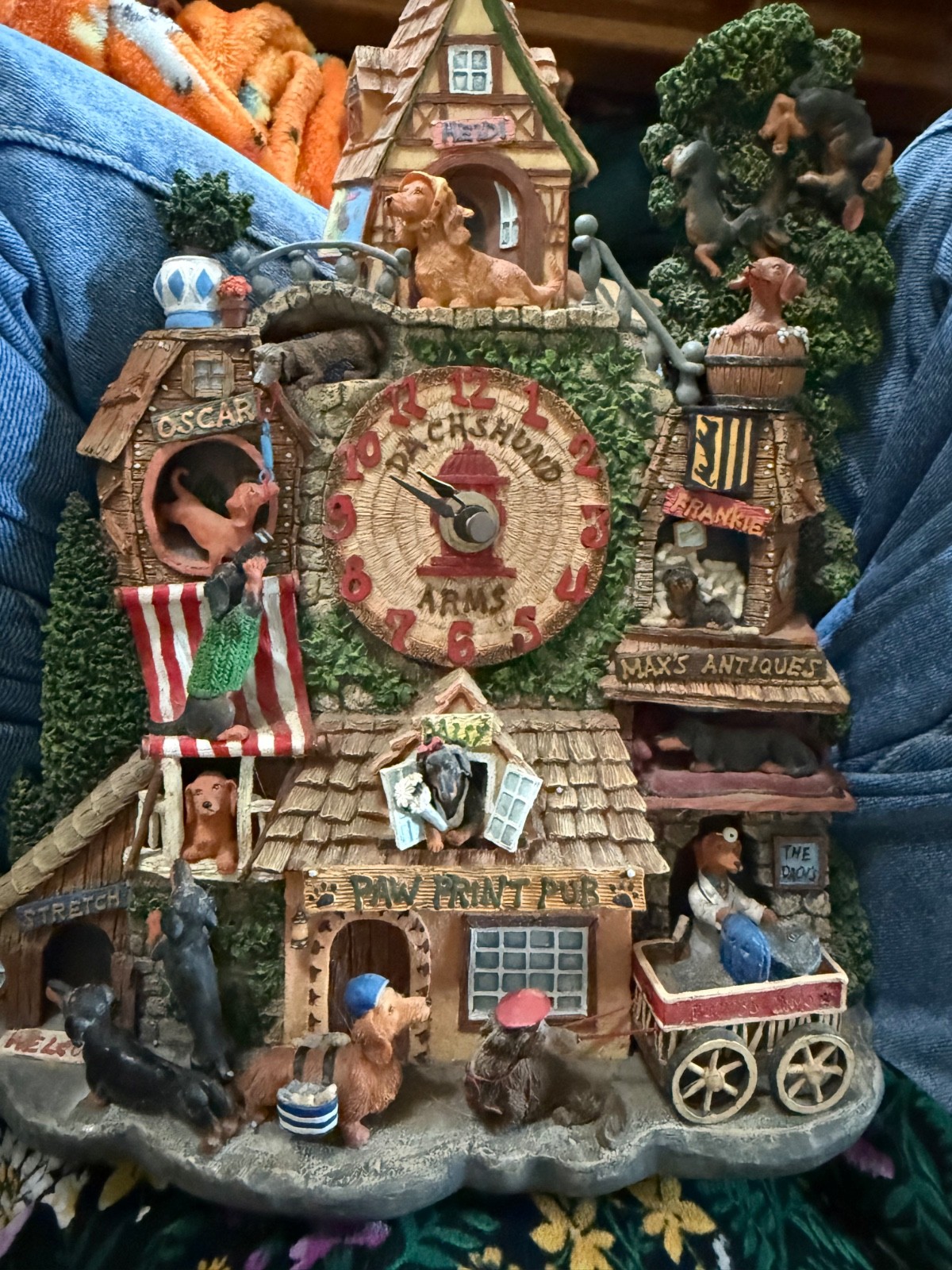 Rare Vintage Danbury Mint DACHSHUND VILLAGE COLLECTOR CLOCK