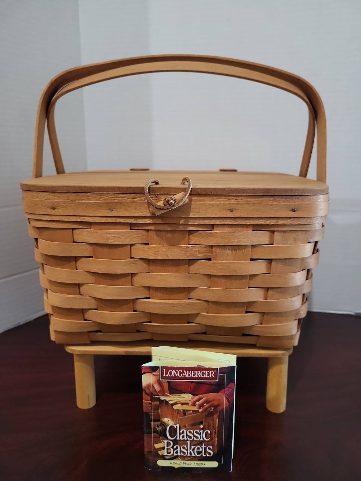 Vtg 1996 LONGABERGER PICNIC BASKET W/2 handles, attached lid Riser 12 x 12 x 6.5 Vtg 1996 LONGABERGER PICNIC BASKET W/2 handles, attached lid Riser 12 x 12 x 6.5