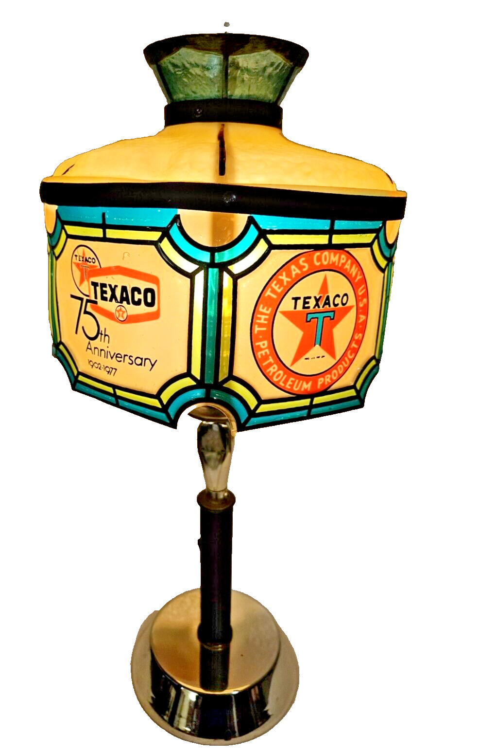 1977 TEXACO Lamp Stained Glass Table Light Super rare Vintage