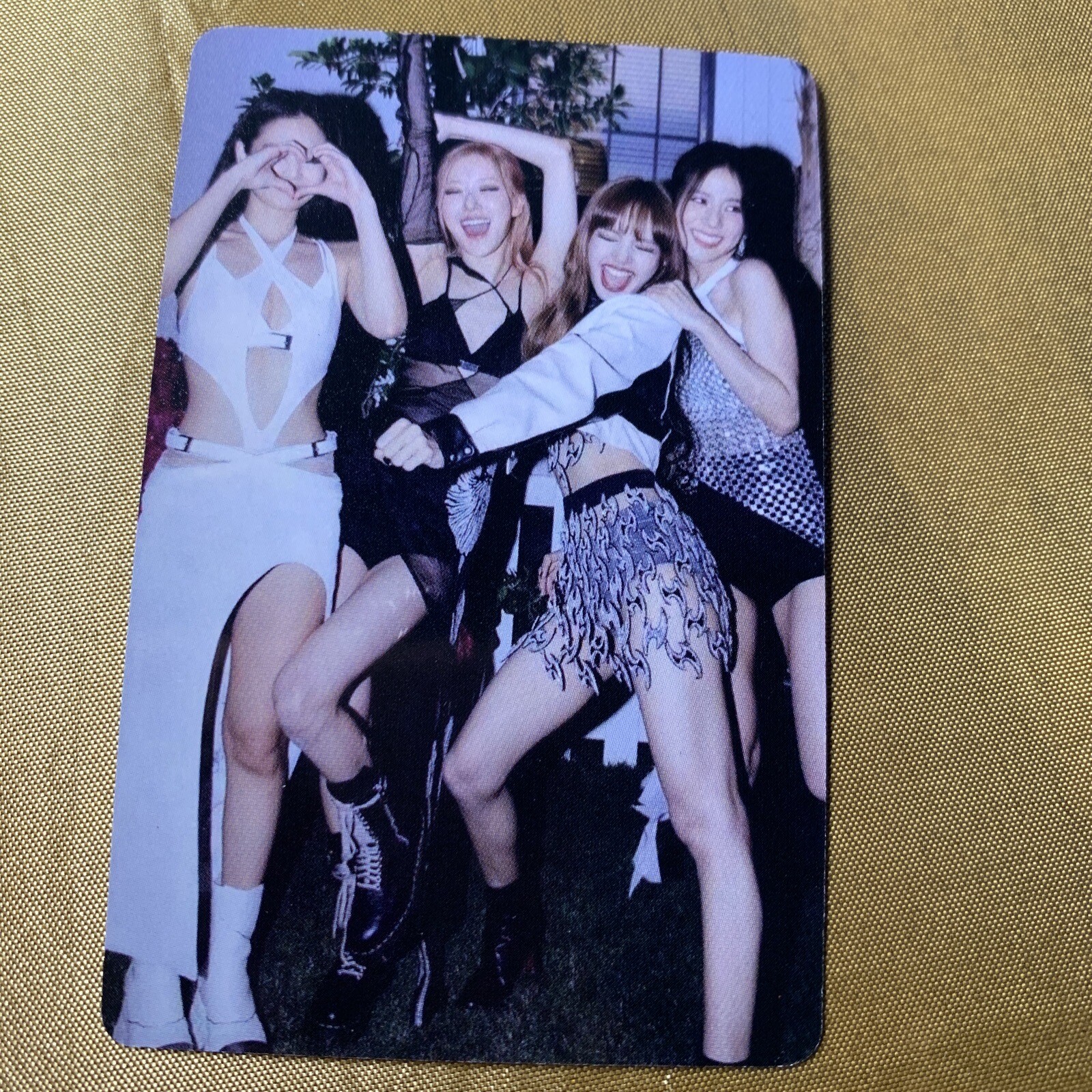 BLACKPINK Group Pink Coachella Celeb K-pop Girl Photo Card Hug 1