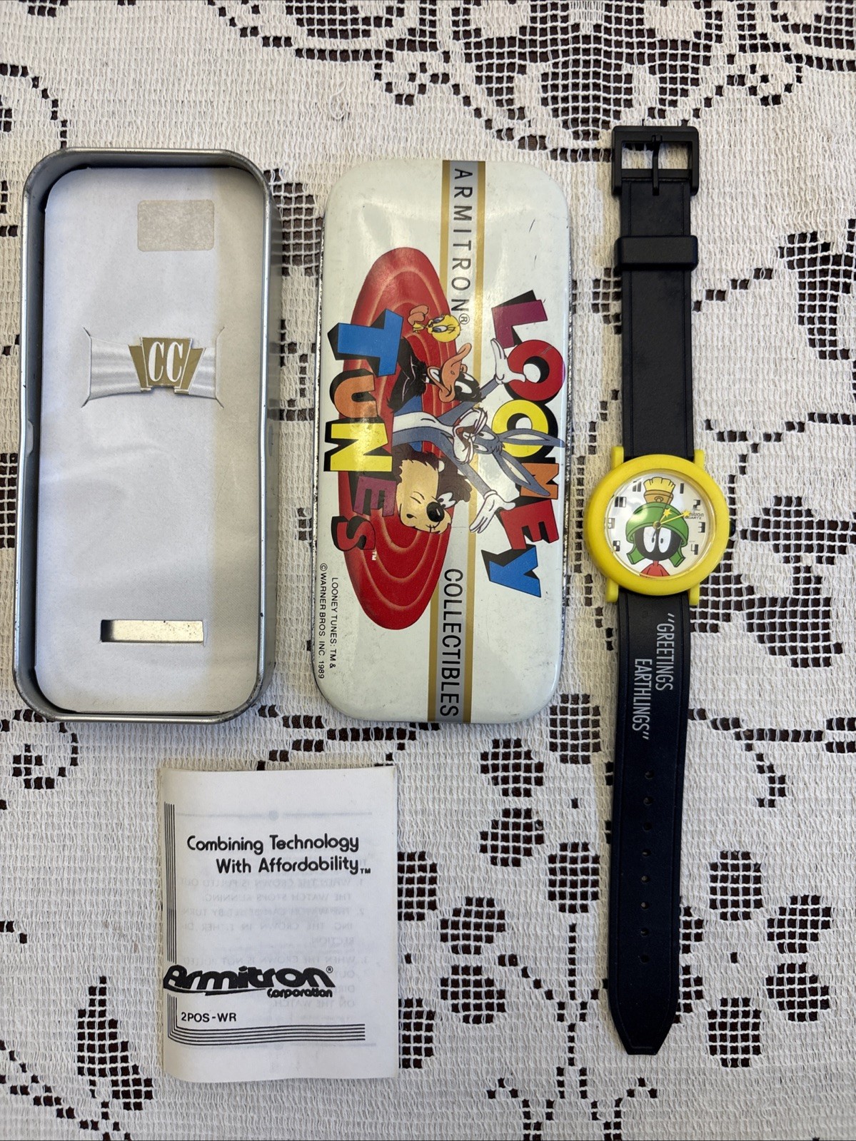 Armitron Marvin the Martian Looney Tunes Watch Tin 1994 30m Quartz Leather