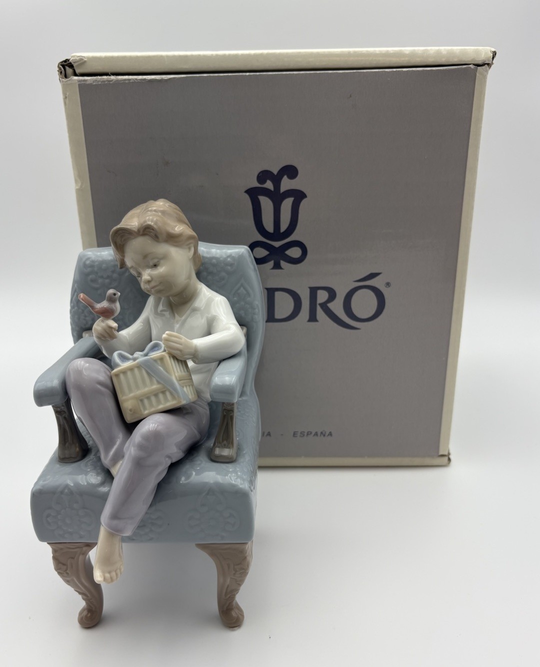 Vintage Lladro 6510 “An Unexpected Gift” 7.5”  RARE With Box *RETIRED