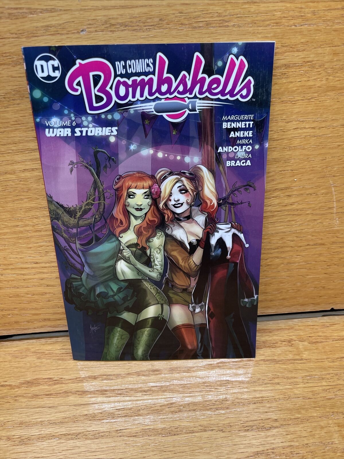 DC Comics: Bombshells #6 (Apr 2018, DC)