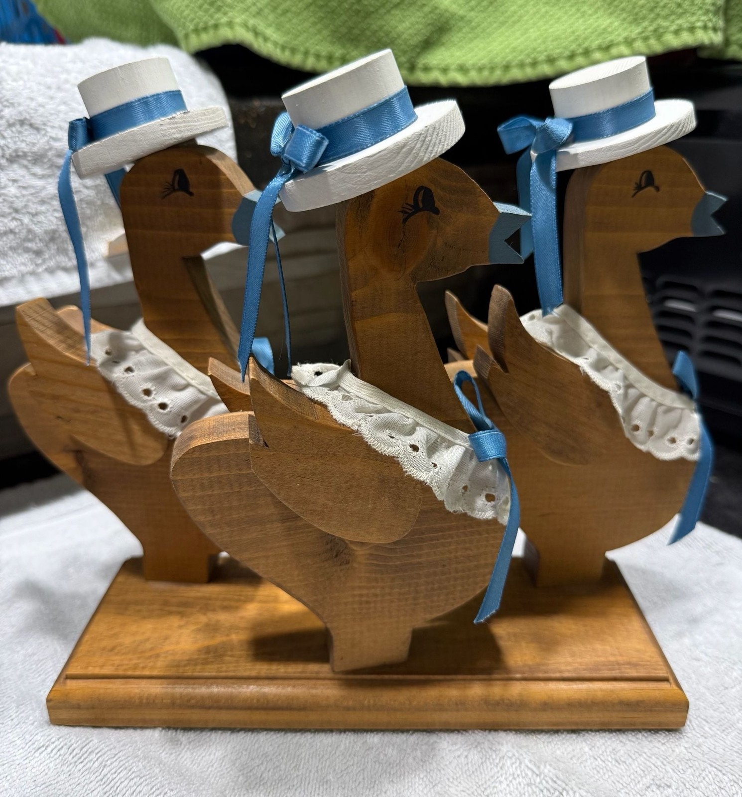 Vintage Wooden Geese With Bonnets Shelf Sitters Vintage Wooden Geese With Bonnets Shelf Sitters