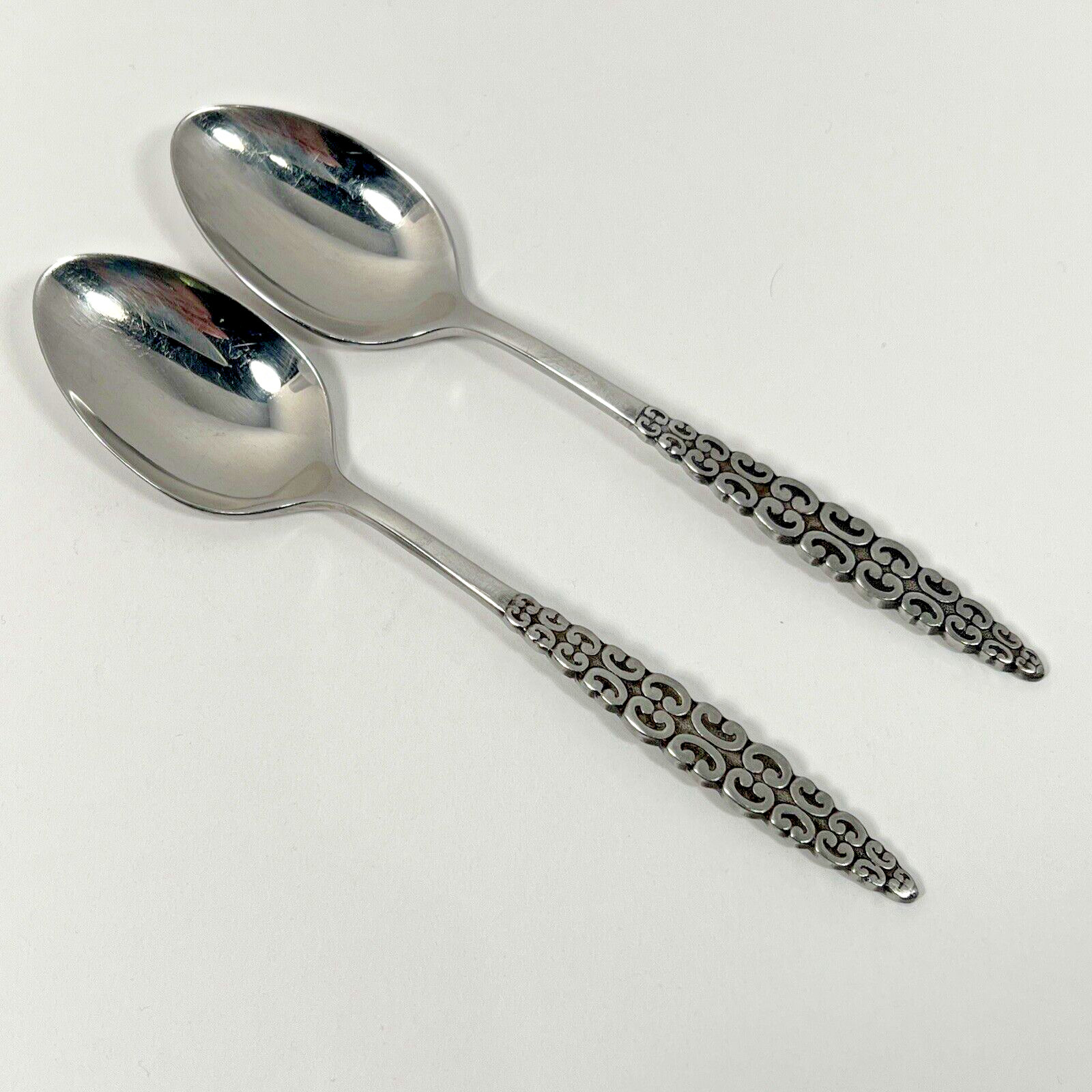 2 pc TEASPOON Vtg Lyon ROMANESQUE Stainless Flatware 1970s Retro Cutlery