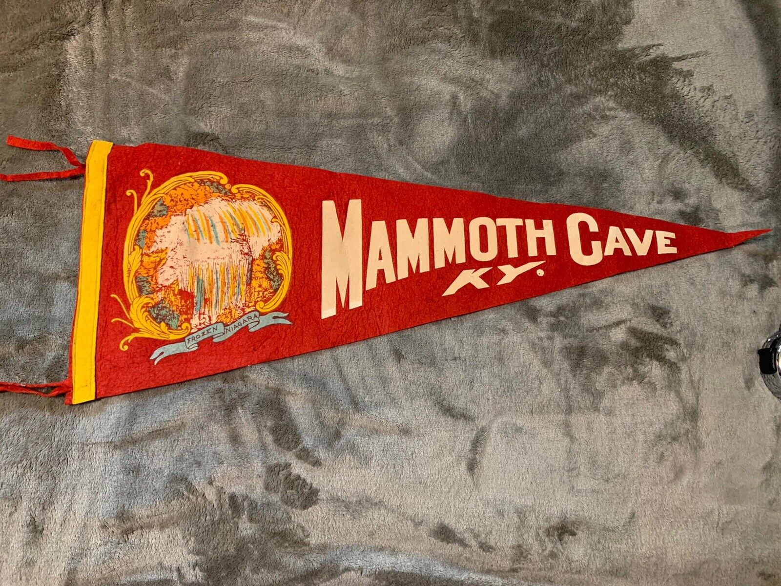 Vintage 1950s Mammoth Cave Kentucky Travel Pennant 29”