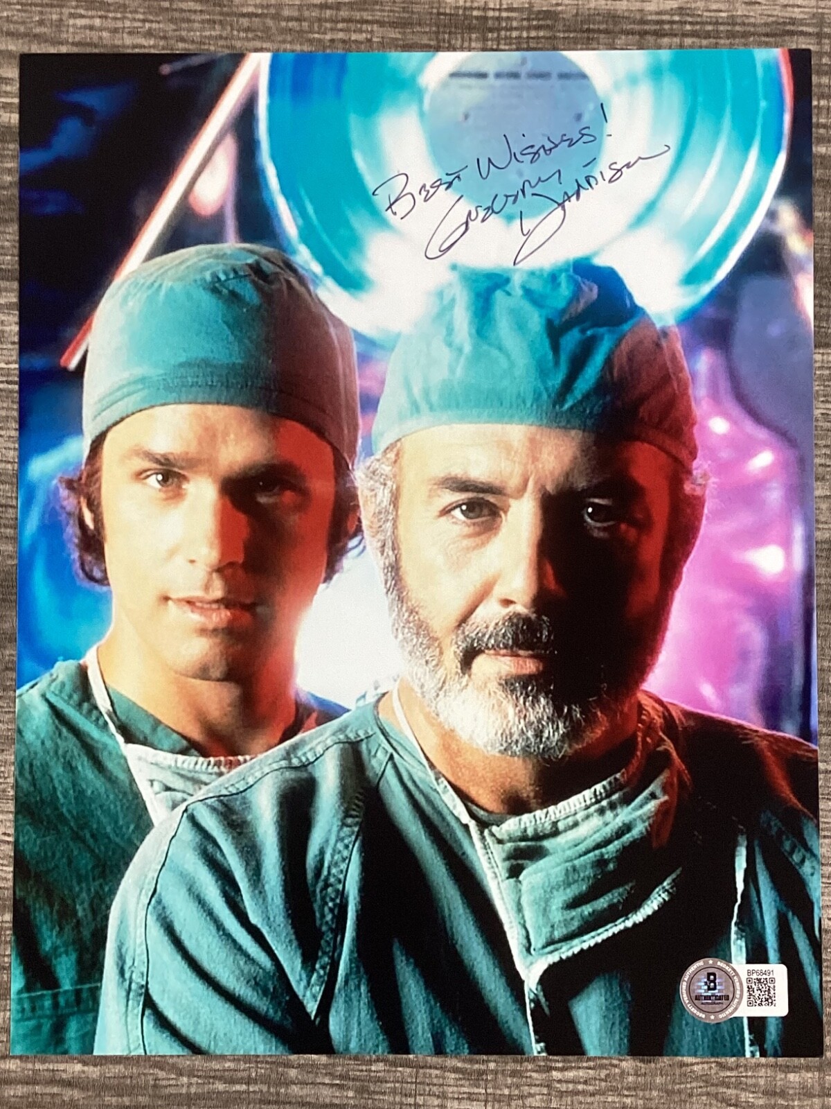 (SSG) GREGORY HARRISON Signed 8X10 \