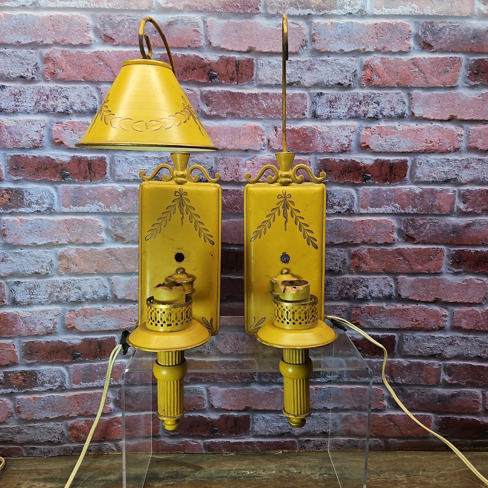 Vtg Toleware Tole Ware Metal Mustard Yellow Wall Sconce Lamp Light Set