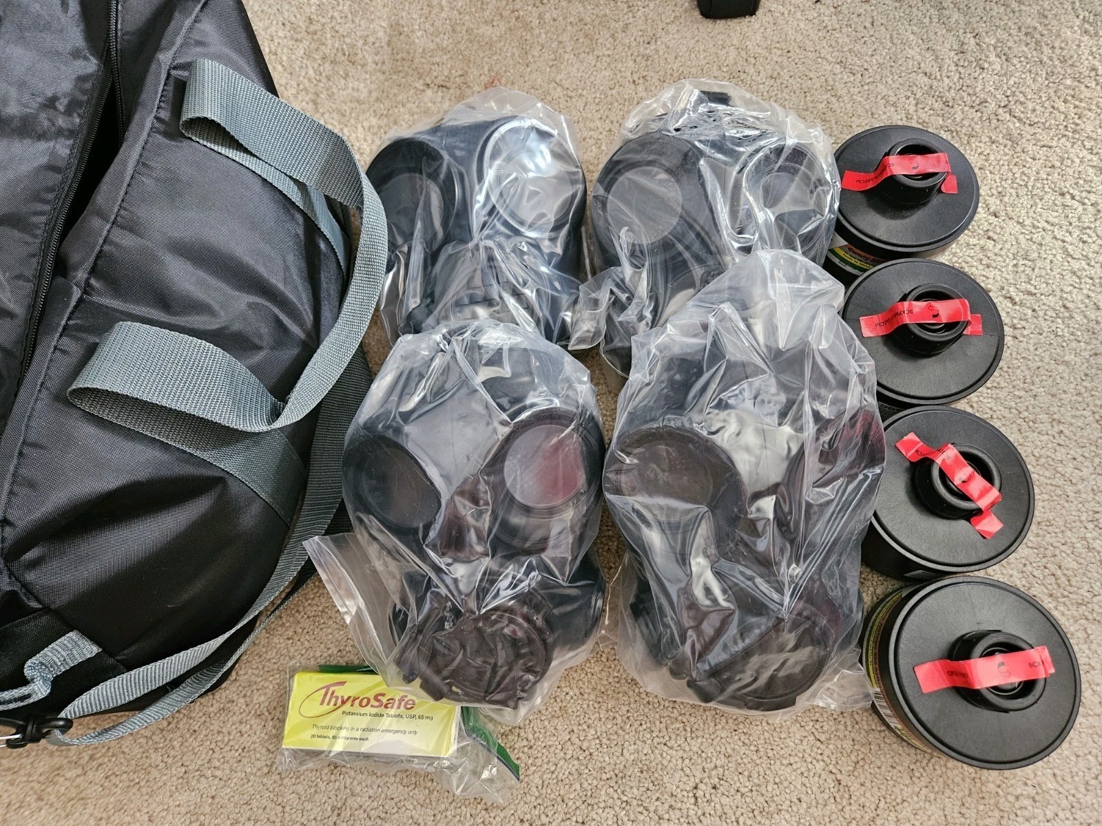 OM-90 Gas Masks MiraCM-7M Identical Family Set ( 2xMedium 2xSmall ) w/Filters