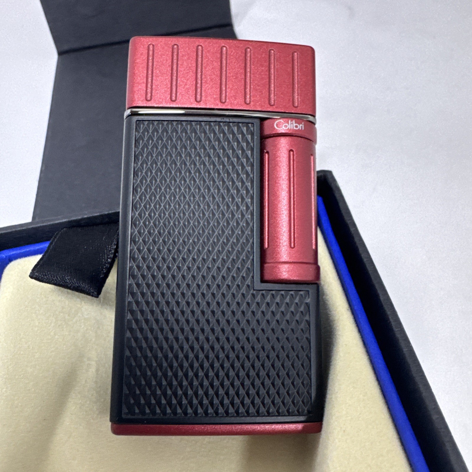 Colibri Julius Classic Flint Soft Flame Cigar Lighter - Black and Red - New