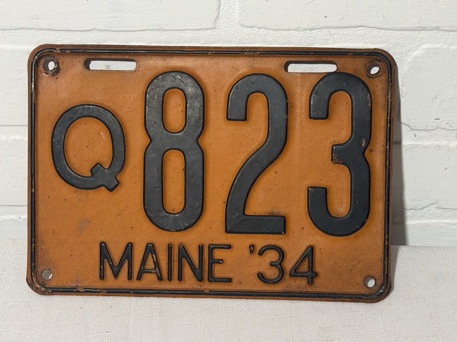 Vintage 1934 Maine License Plate Q 823 CLEAN