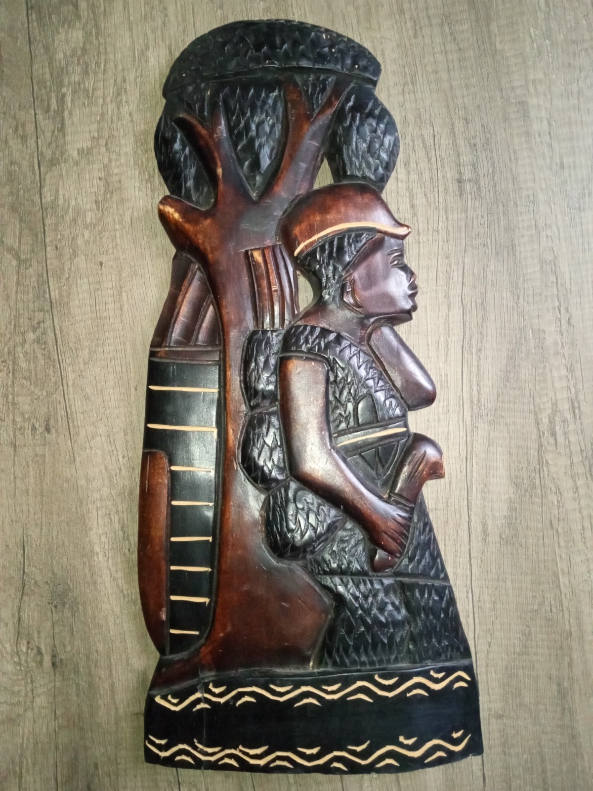 Handcarved in Ghana - African wood carved - chipped on side, still nice Handcarved in Ghana - African wood carved - chipped on side, still nice