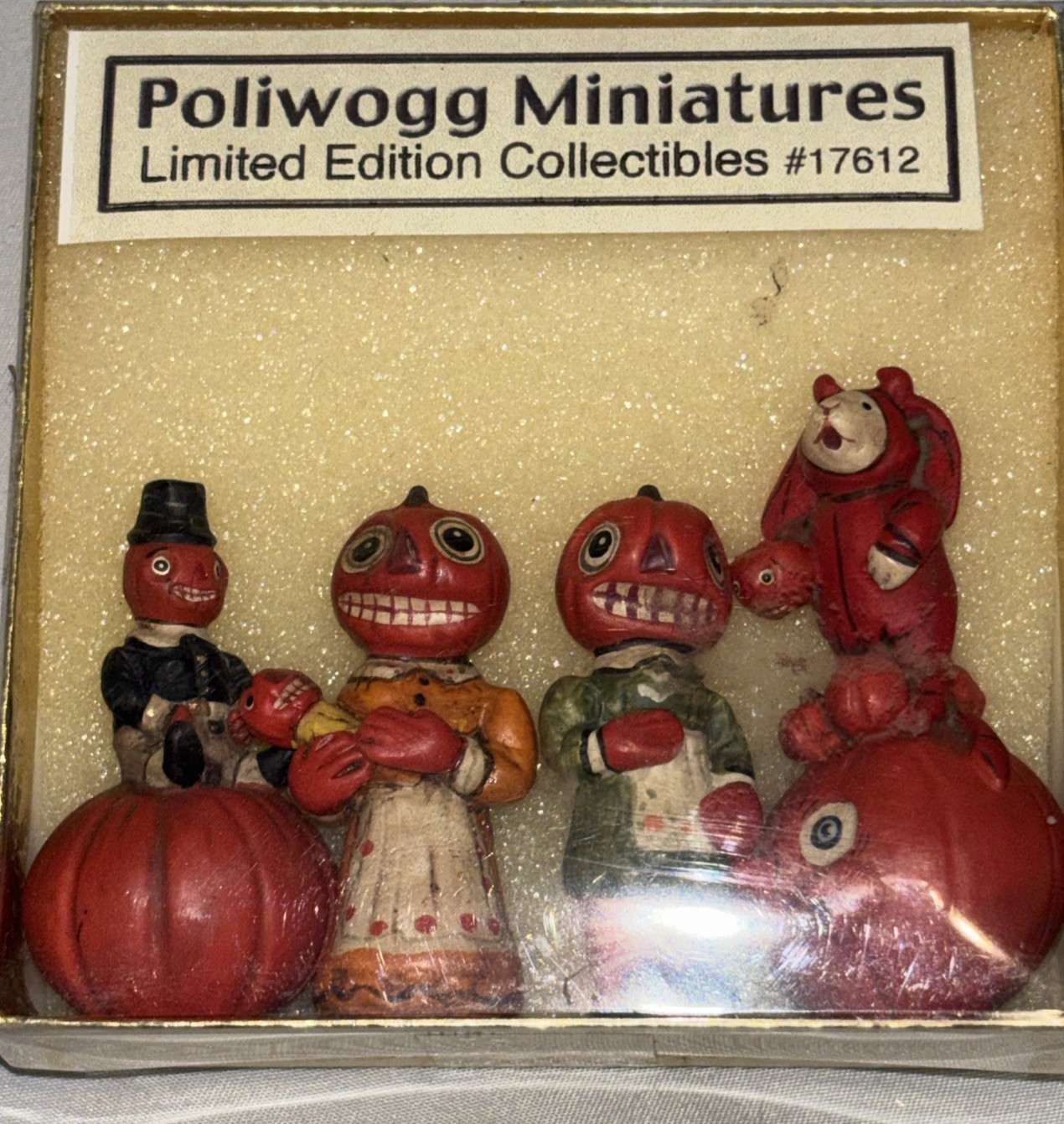 VINTAGE POLIWOGGS HALLOWEEN  AMERICAN FOLK ART  4 PC PUMPKINS