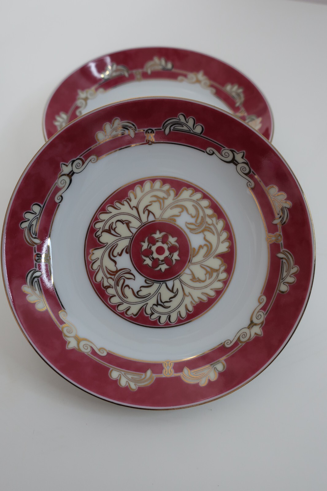 Christofle France Oceana Rouge Aida Porcelain 2x Side Plates Red Gold 14cm
