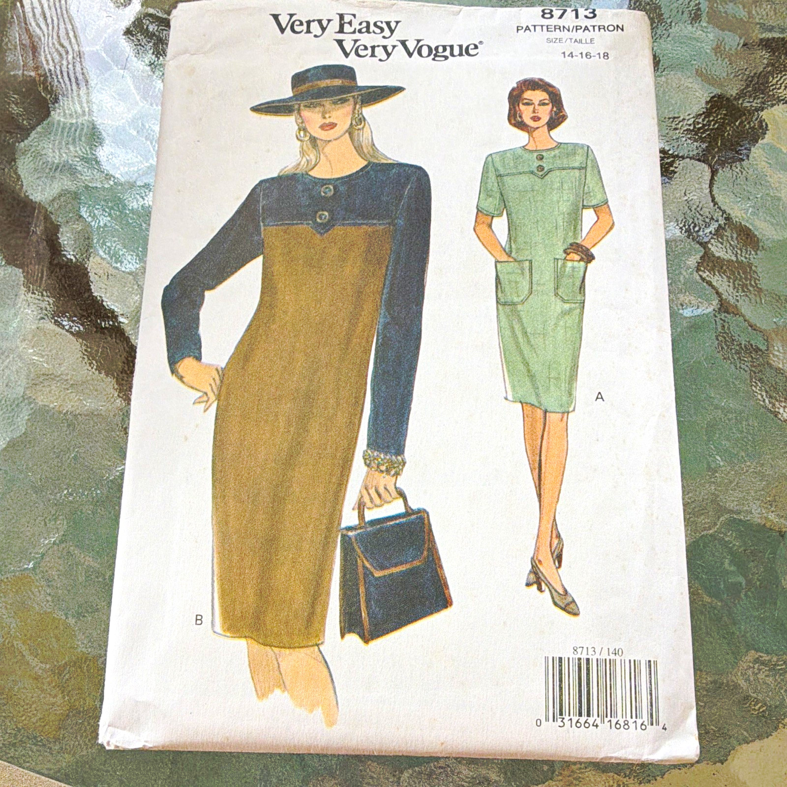 Vogue Very Easy Very Vogue 8713 Women’s Dress Sewing Pattern Size 14-16-18