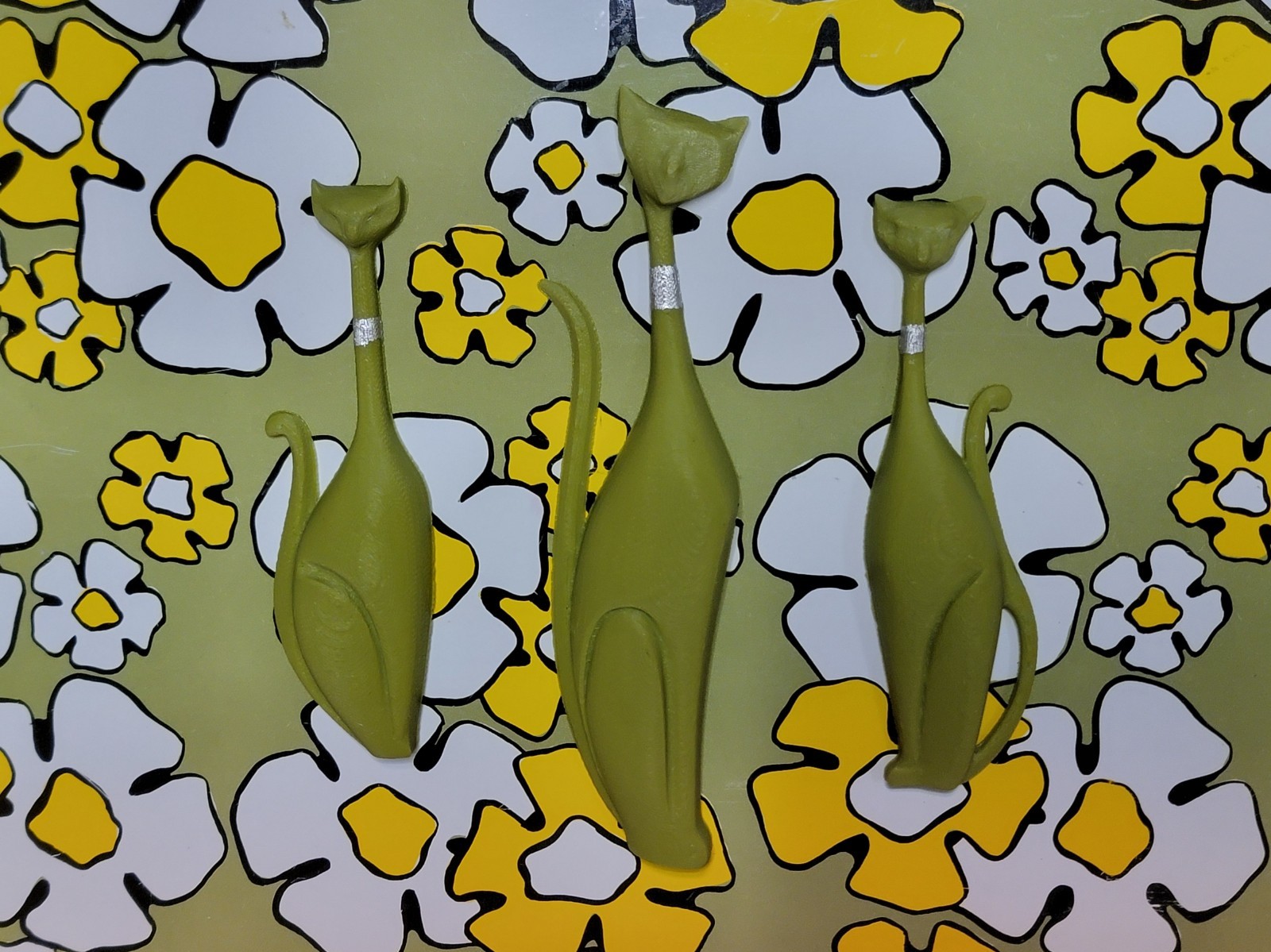 Sexton Cat Magnets - Green w/ Silver Collar - Atomic MCM Retro