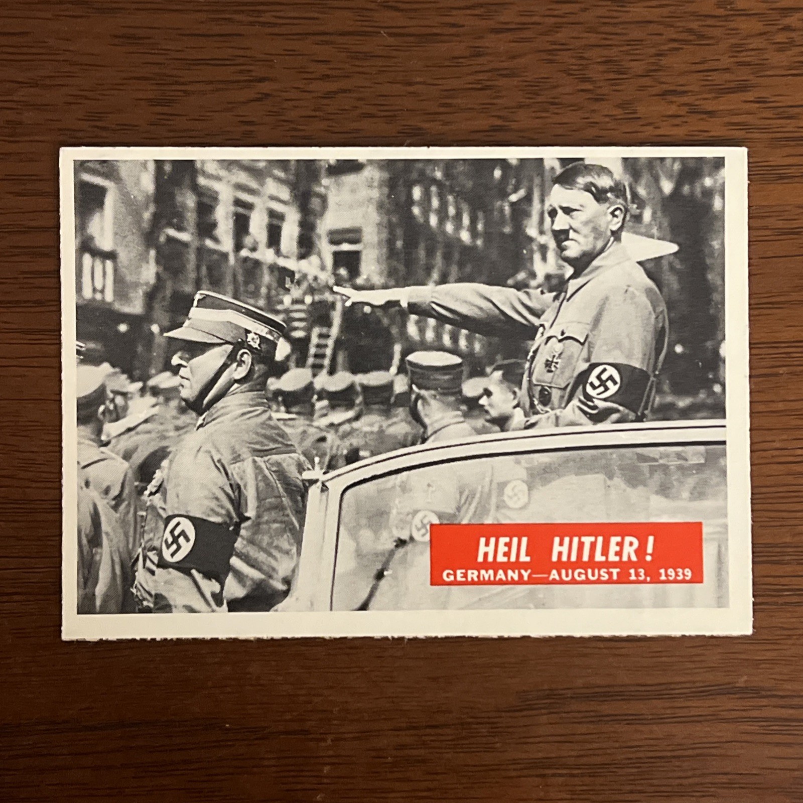 1965 Philadelphia Gum War Bulletin #2 Heil Hitler