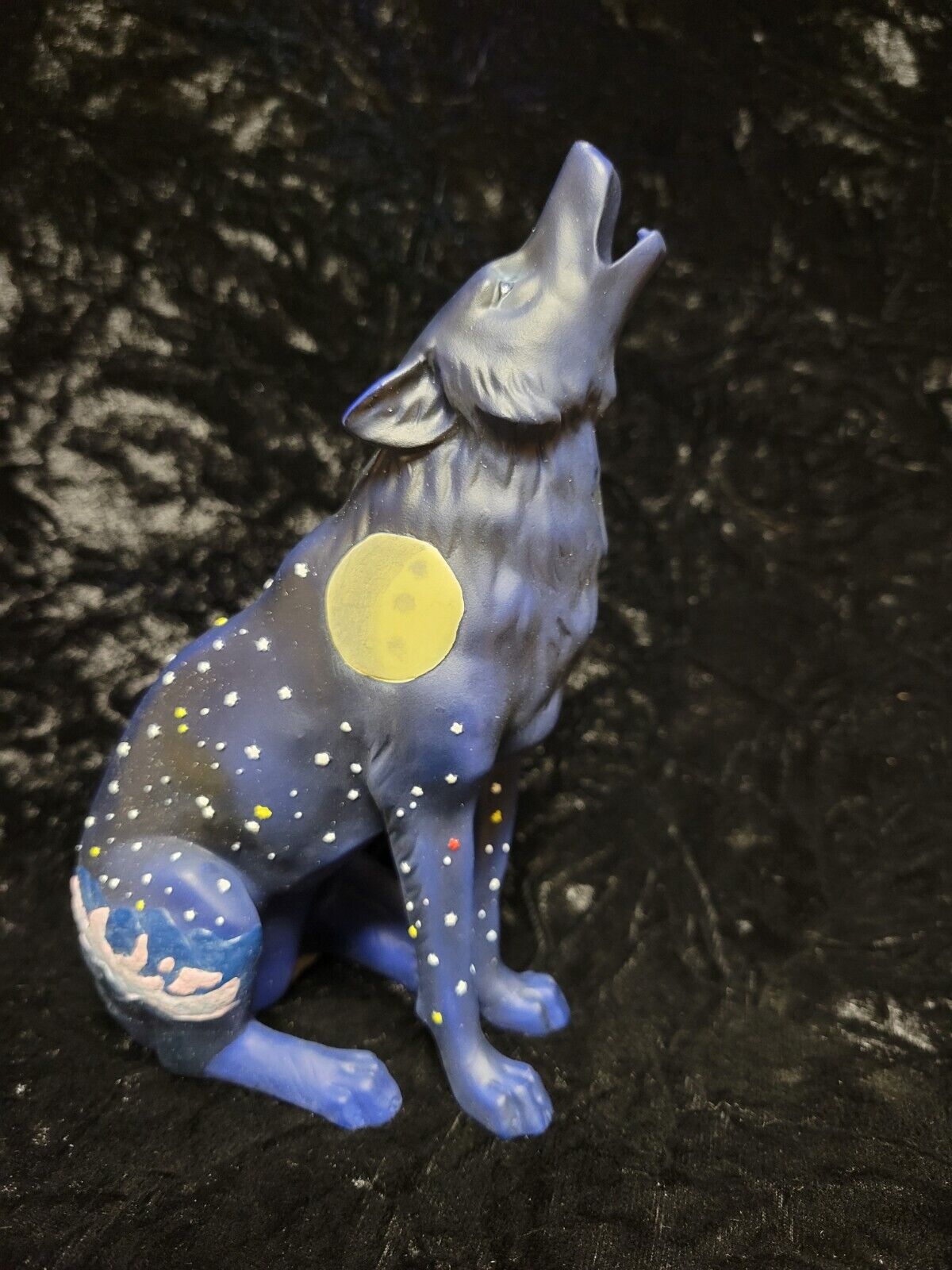 Call Of The Wolf Figurine #14103 Howling Moon Wolf 2004 Westland Giftware  