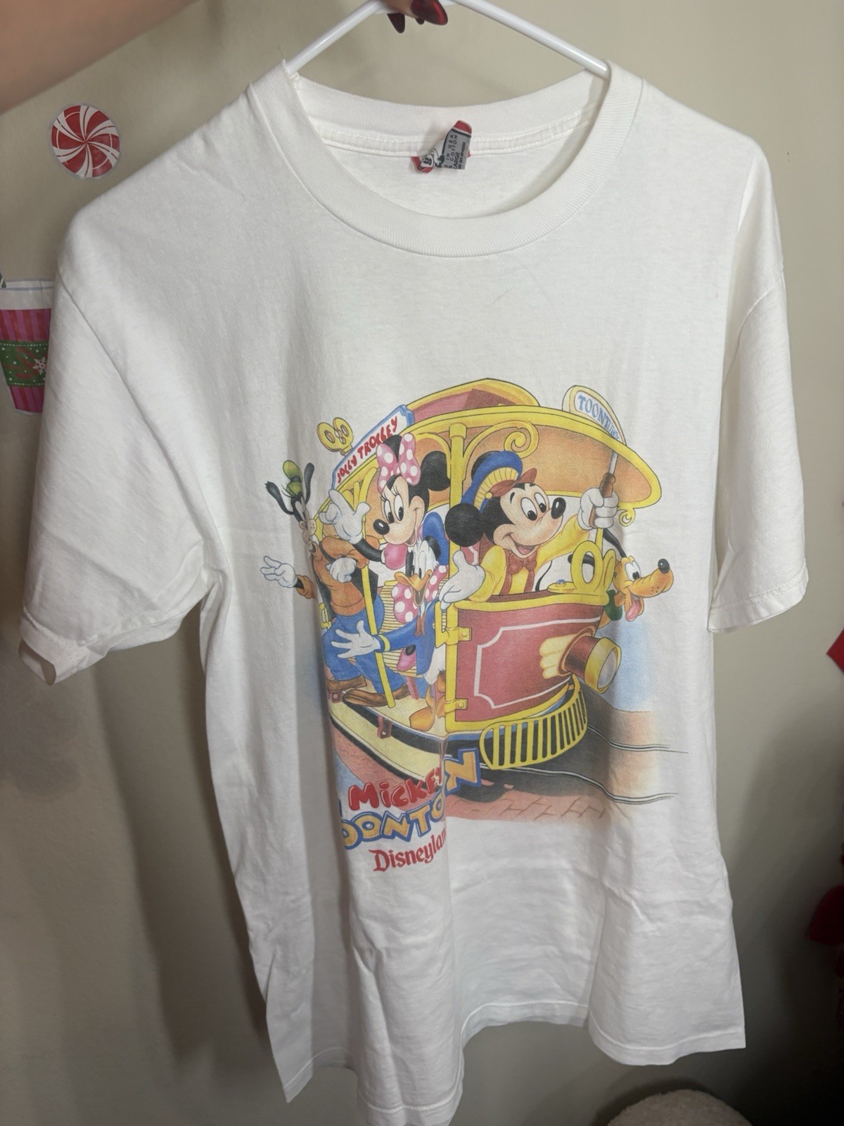 Vintage Disneyland T Shirt Adult Large Mickey's Toon Town 90s Rare