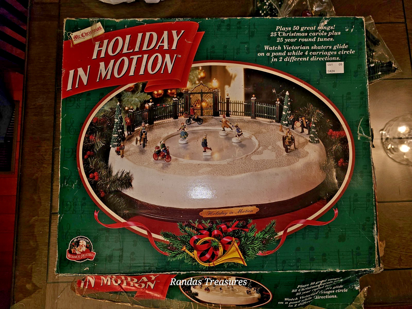 Mr. Christmas HOLIDAY IN MOTION 1996 Animated Musical Victorian Skating Park