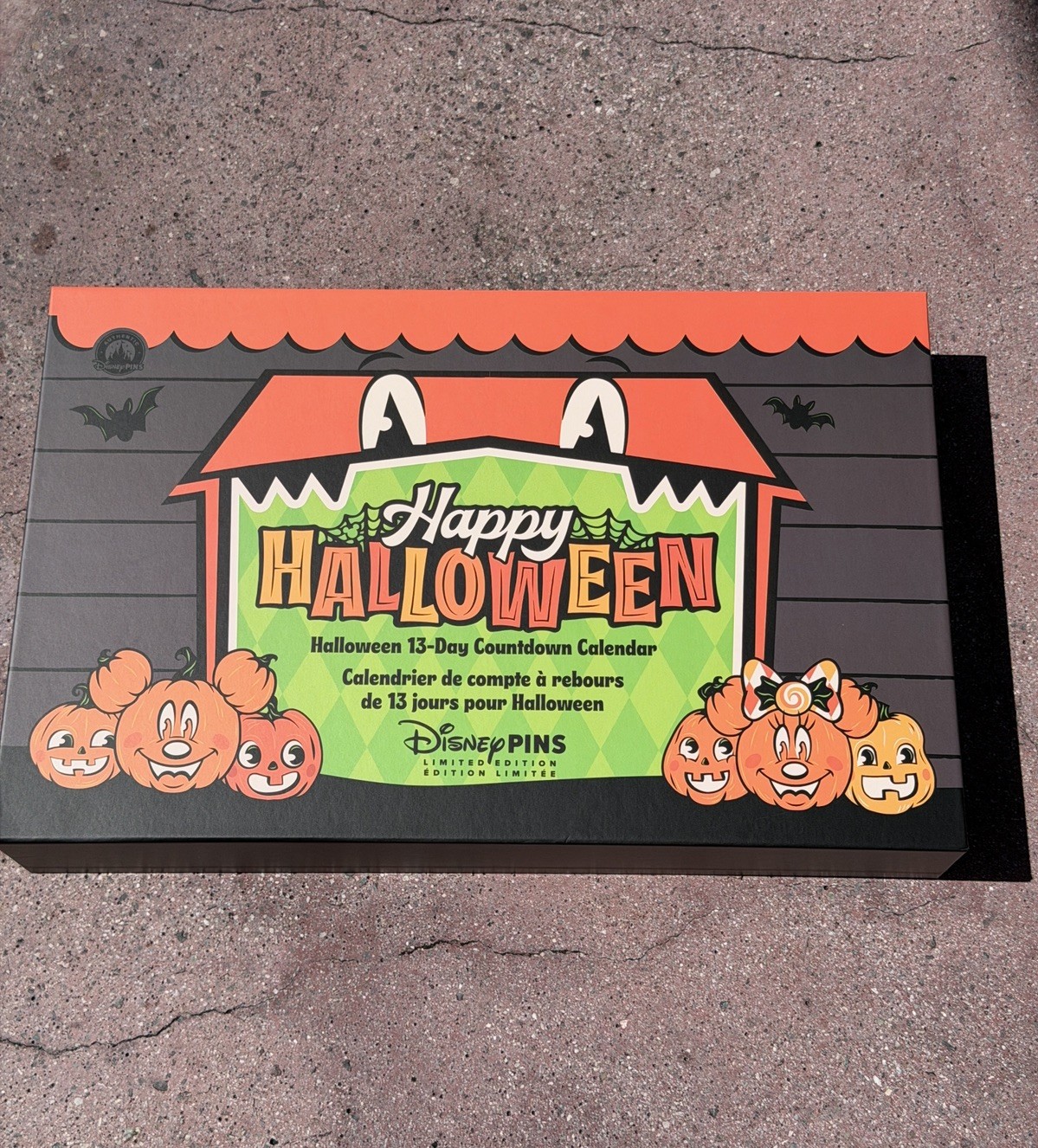 Disney Pins 13-Day Halloween Countdown Calendar Mystery Set LE 3000 NIB 2026