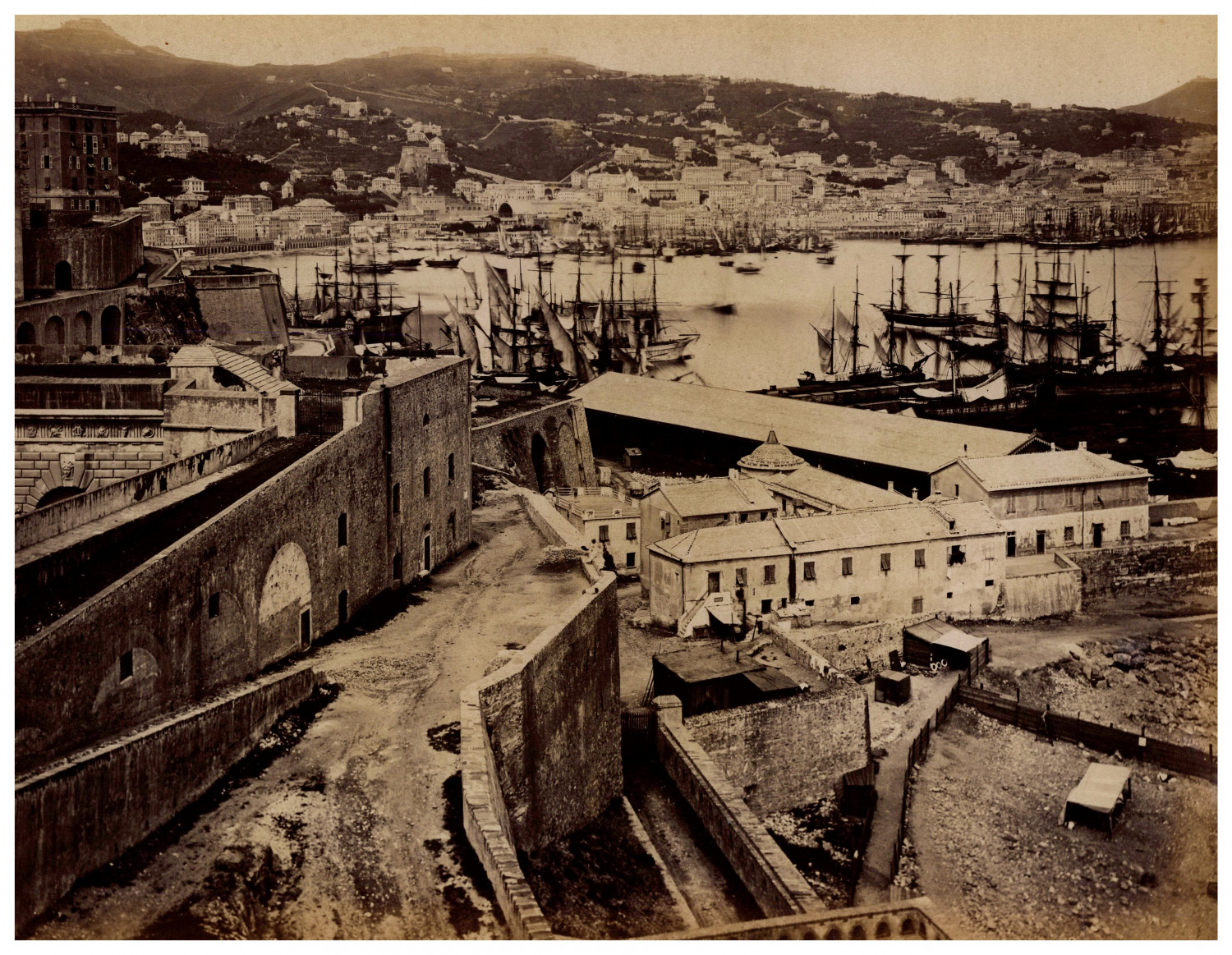 Italia, Genova, Il Porto Vintage Albumen Print Albumen Print 19.5x25 C