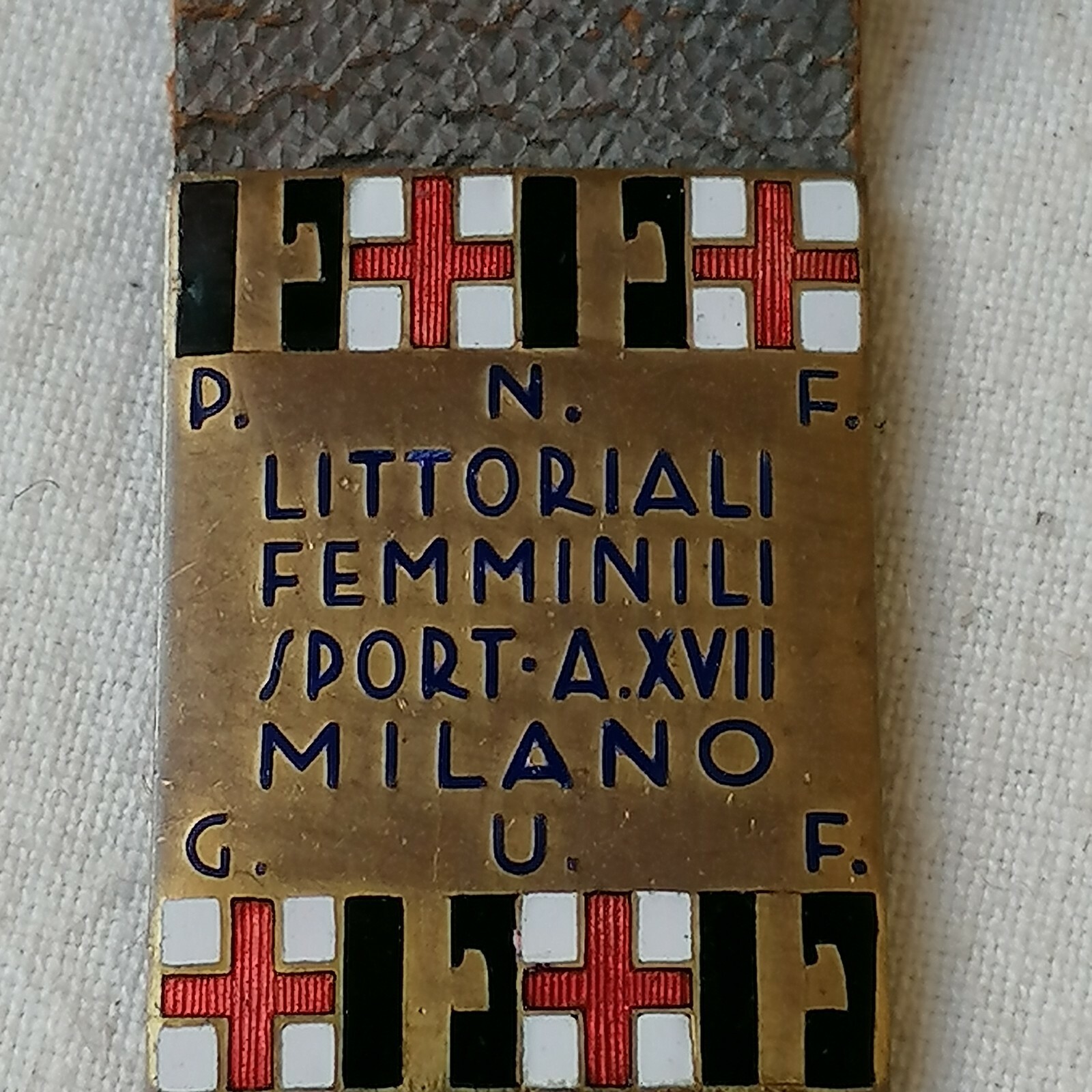 DISTINTIVO MILITARE FEMMINILI MILANO GUF GIOVANI UNIVERSITARI MEDAL BADGE WW2