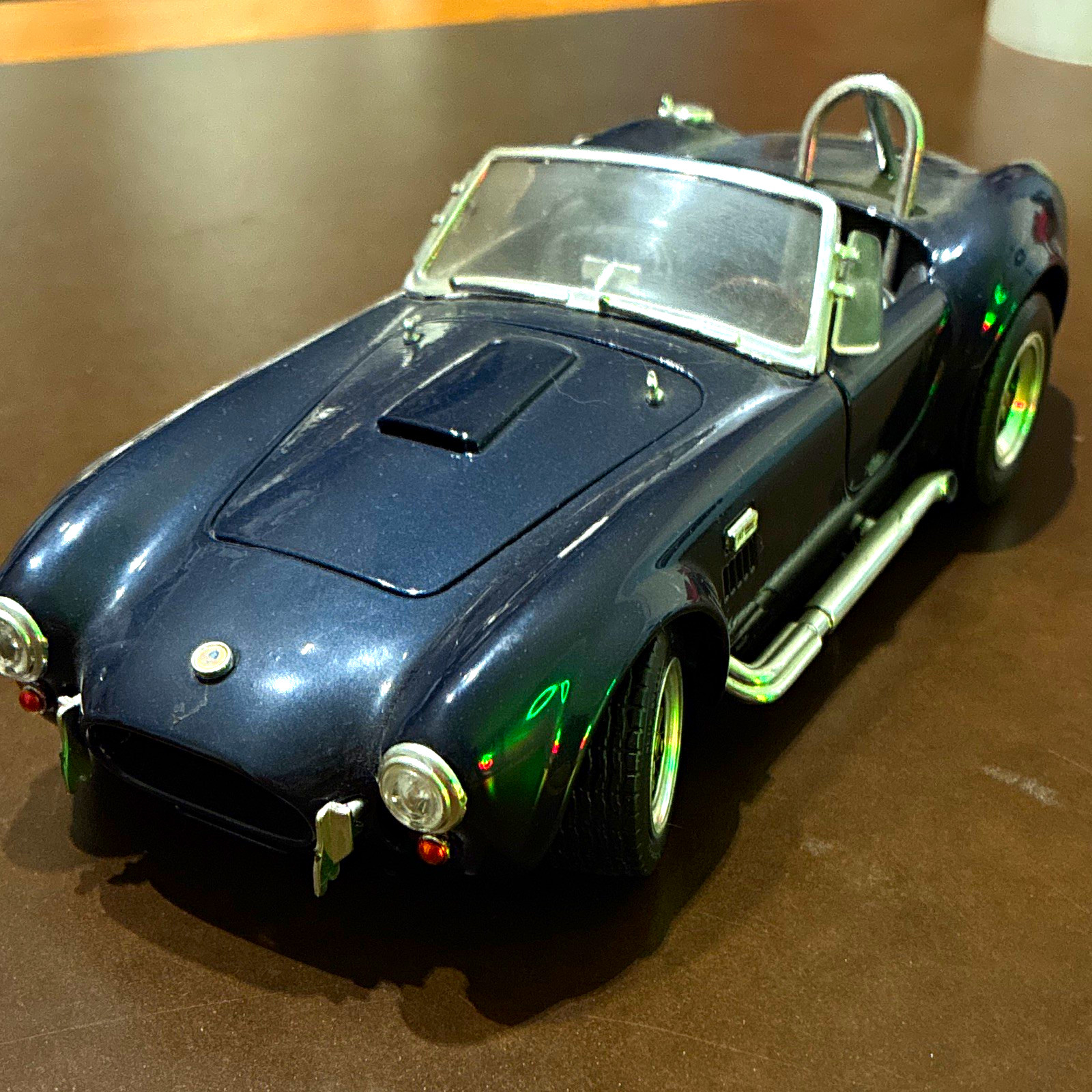 Road Tough 1:18 Shelby Cobra 427 S/C Blue Diecast Roadster Collectible