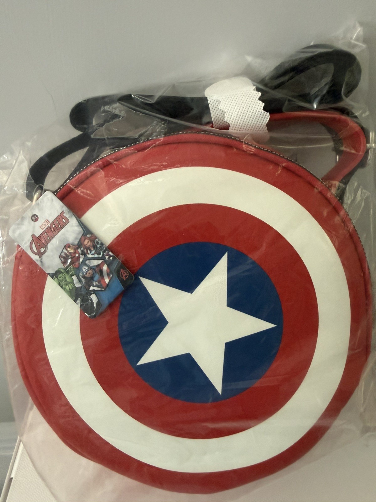 MARVEL Avengers Captain America Shield  BUCKLEDOWN INC Crossbody Bag NEW w/ Tags