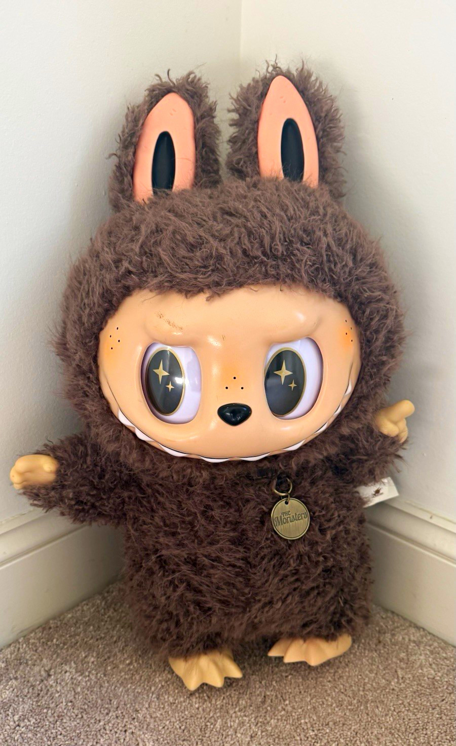 POP MART THE MONSTERS Angel in Clouds Flocked Figure 21 in Brown