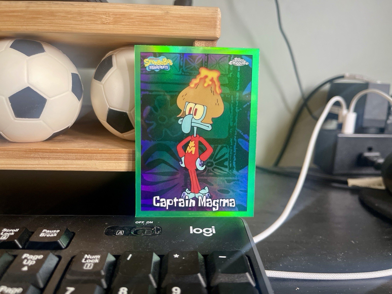 2025 Topps Chrome SpongeBob #136 Captain Magma Kelp Green Refractor 2025 Topps Chrome SpongeBob #136 Captain Magma Kelp Green Refractor
