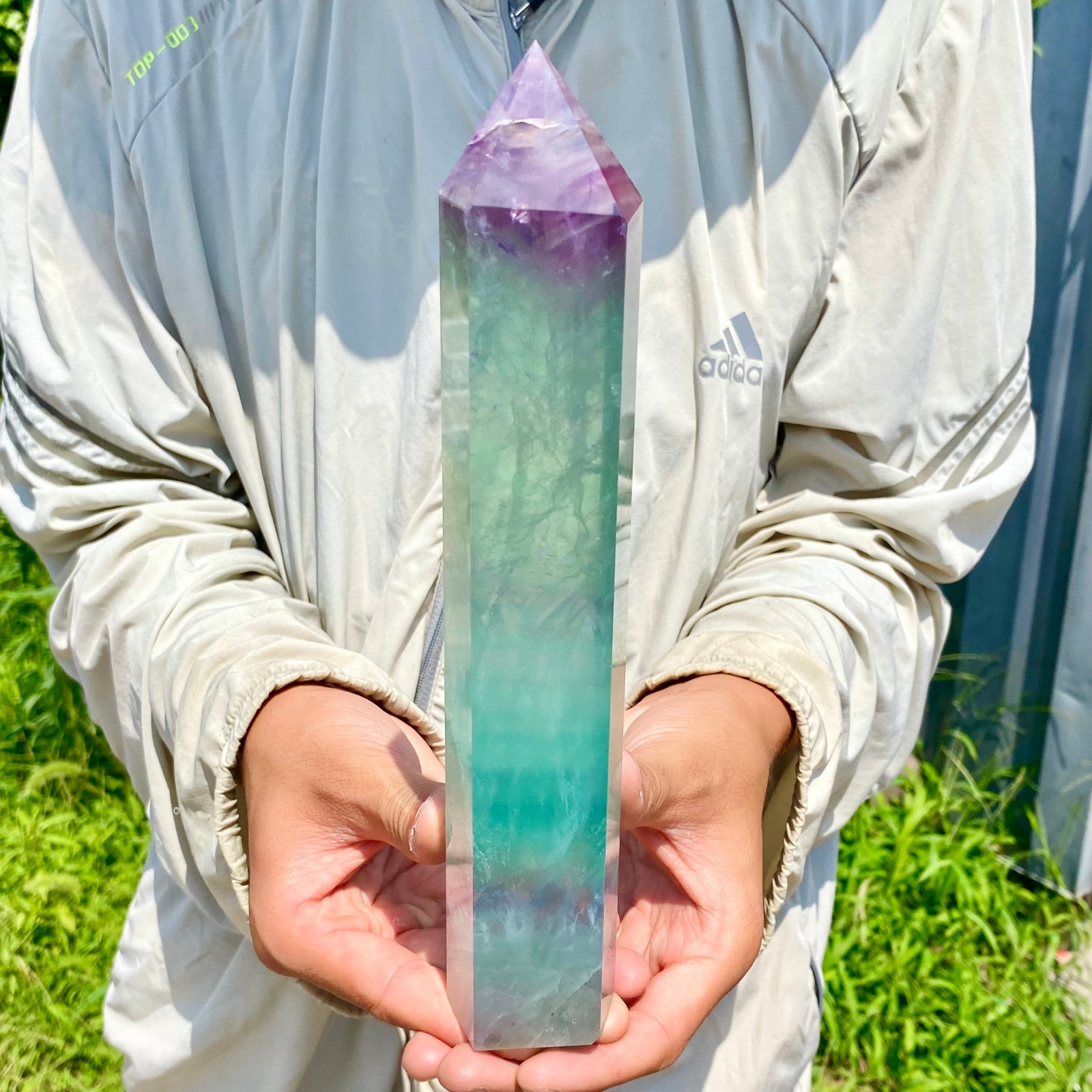 2.55LB Natural Fluorite Crystal Column Magic Wand Obelisk Point Earth Healing