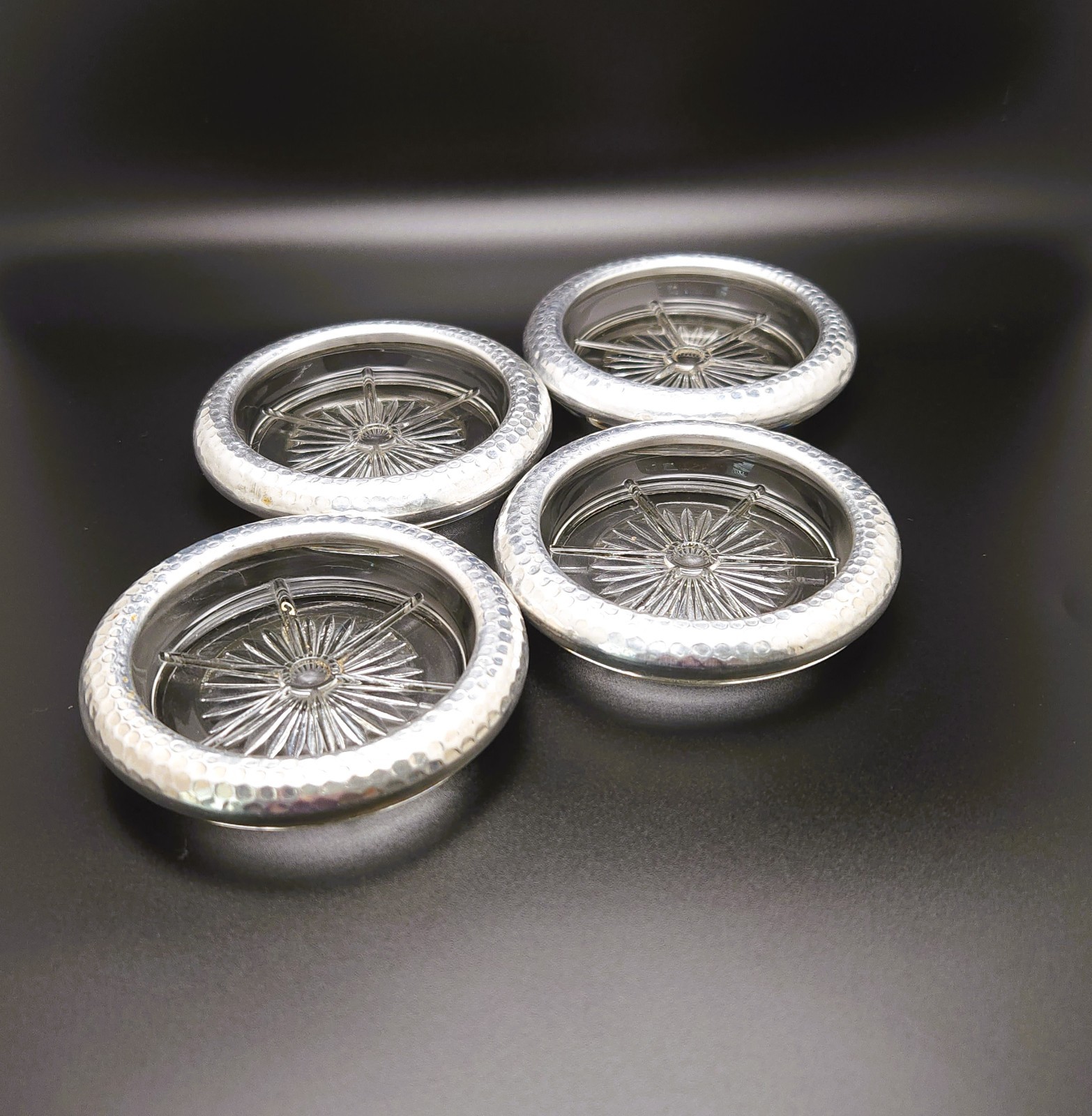Vintage Clear Glass Coasters Silver Tone Hammered Metal Rim Set of 4 Starburst