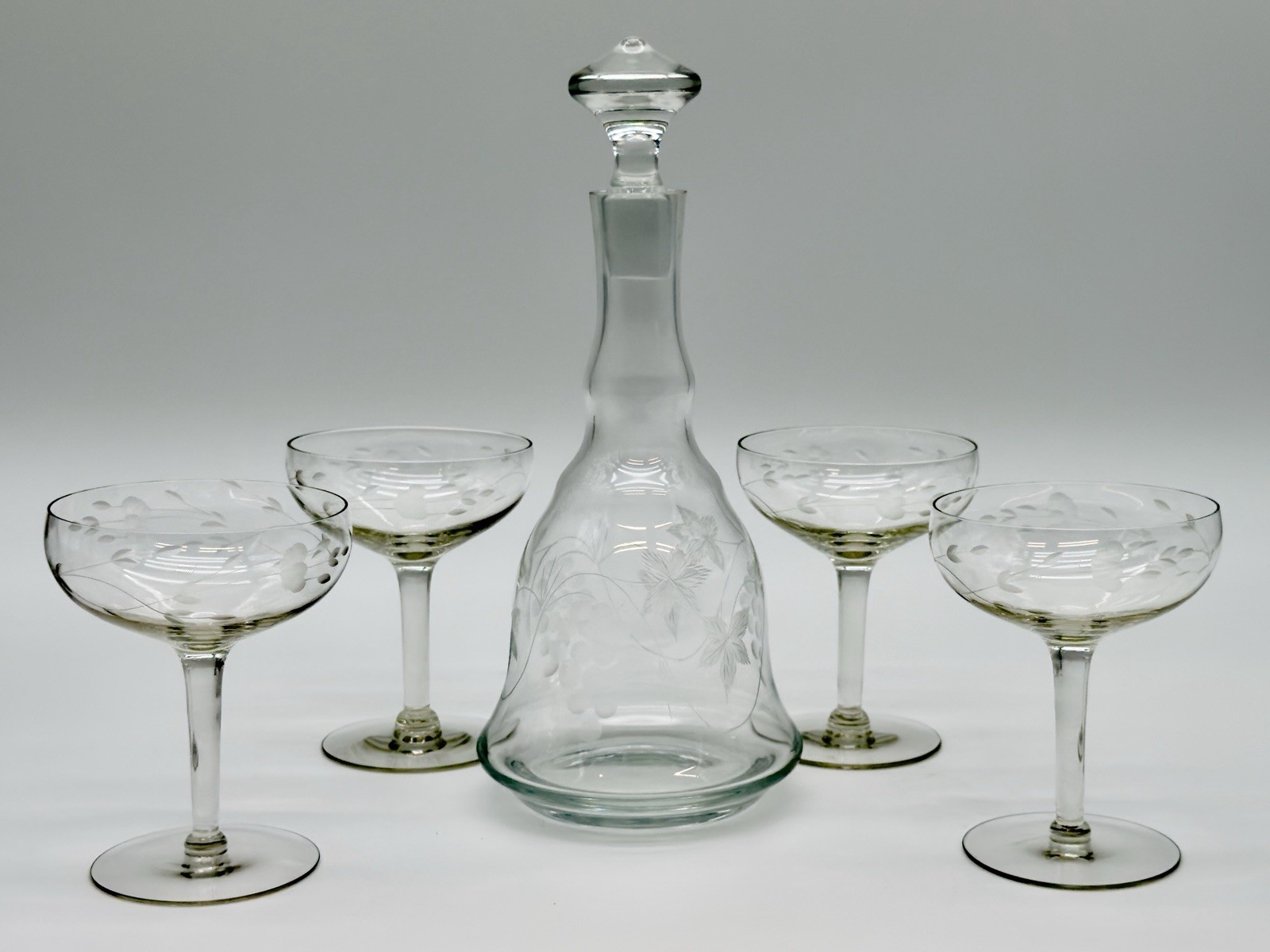 Marvelous Vintage Krosno Poland Crystal  Decanter W/ 4 Princess House Glasses