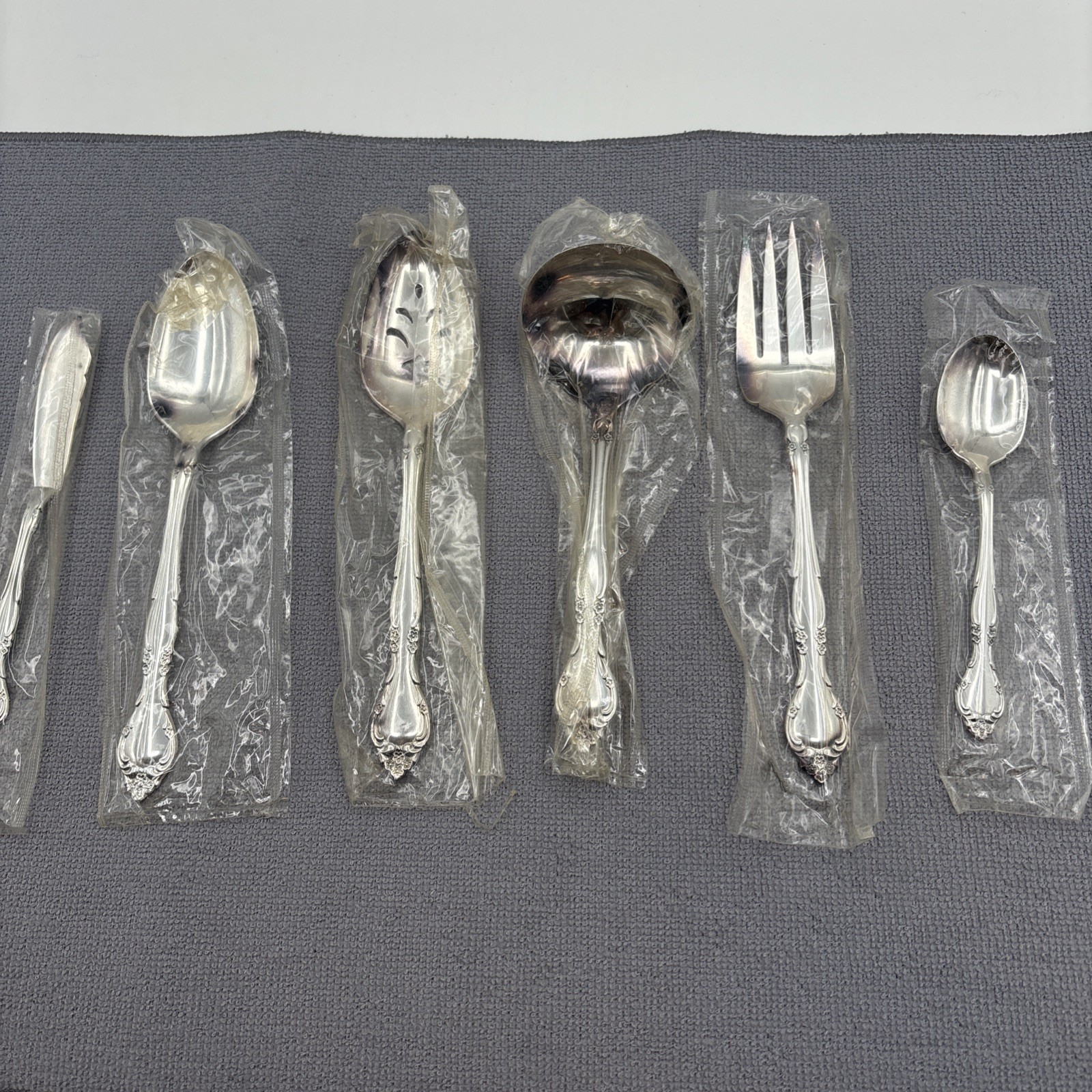 Oneida Community AFFECTION Silverplate 6 Piece Serving Set NEW Spoon Ladel Fork
