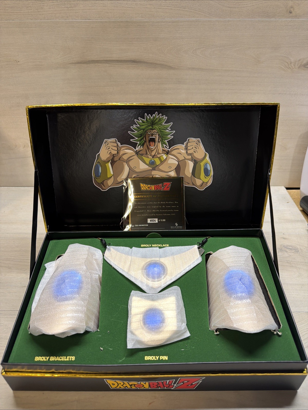 Dragon Ball Z Broly Limited Edition Collectible Set Anime & Manga