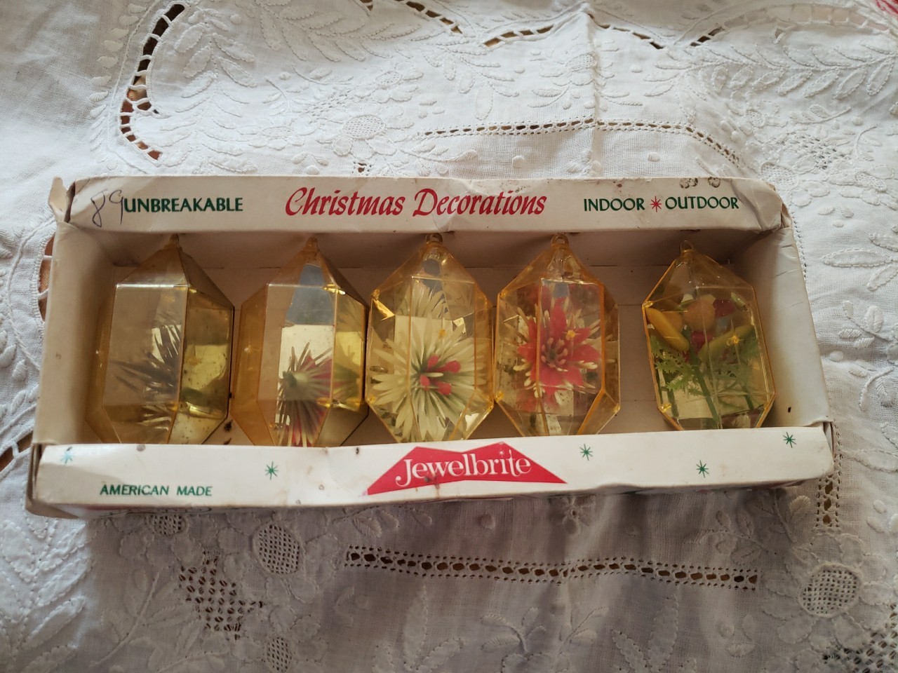 Vintage Jewelbrite Ornaments, Box Of Five, Unbreakable, 1950s-1960s Vintage Jewelbrite Ornaments, Box Of Five, Unbreakable, 1950s-1960s