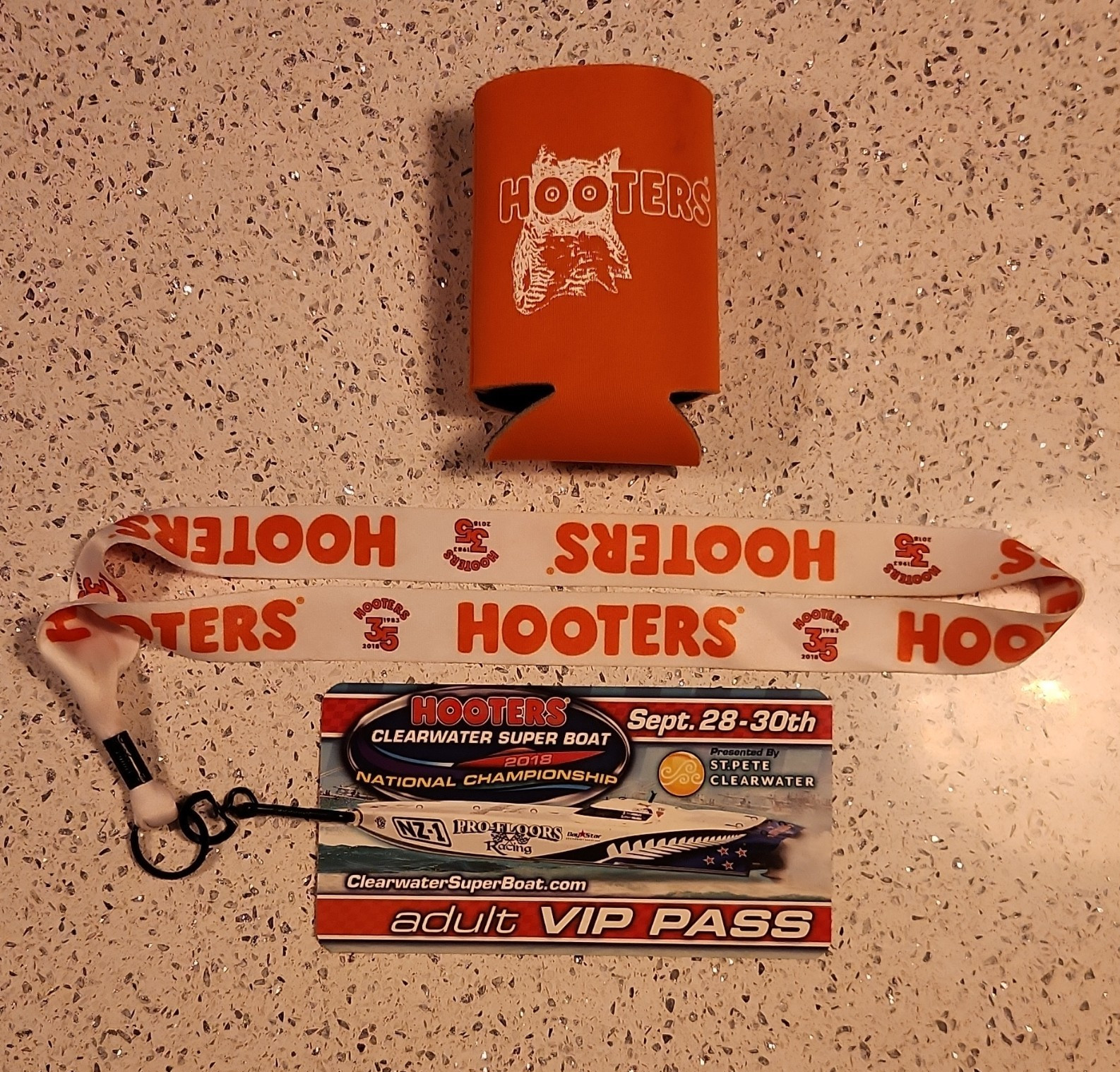 OG Hooters 2018 Clearwater Super Boat VIP Pass Lanyard & Can Coozie (see pics)