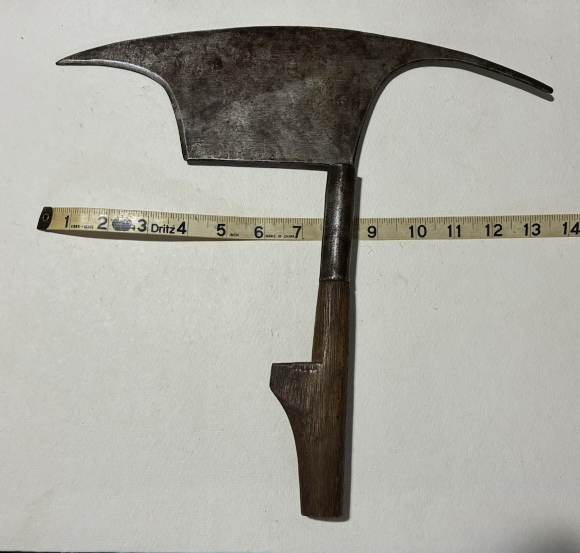 LARGE ANTIQUE NORTH LUZON IGOROT KALINGA HEADHUNTER AXE