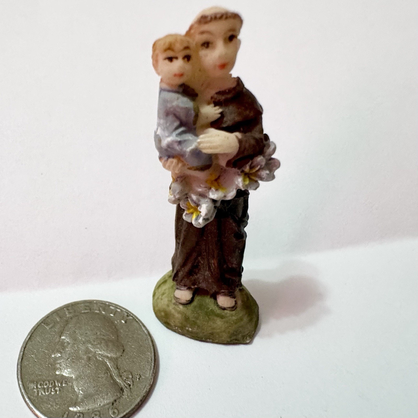 1990’s Miniature Resin Saint Anthony Of Padua Statue With Infant Jesus 1990’s Miniature Resin Saint Anthony Of Padua Statue With Infant Jesus