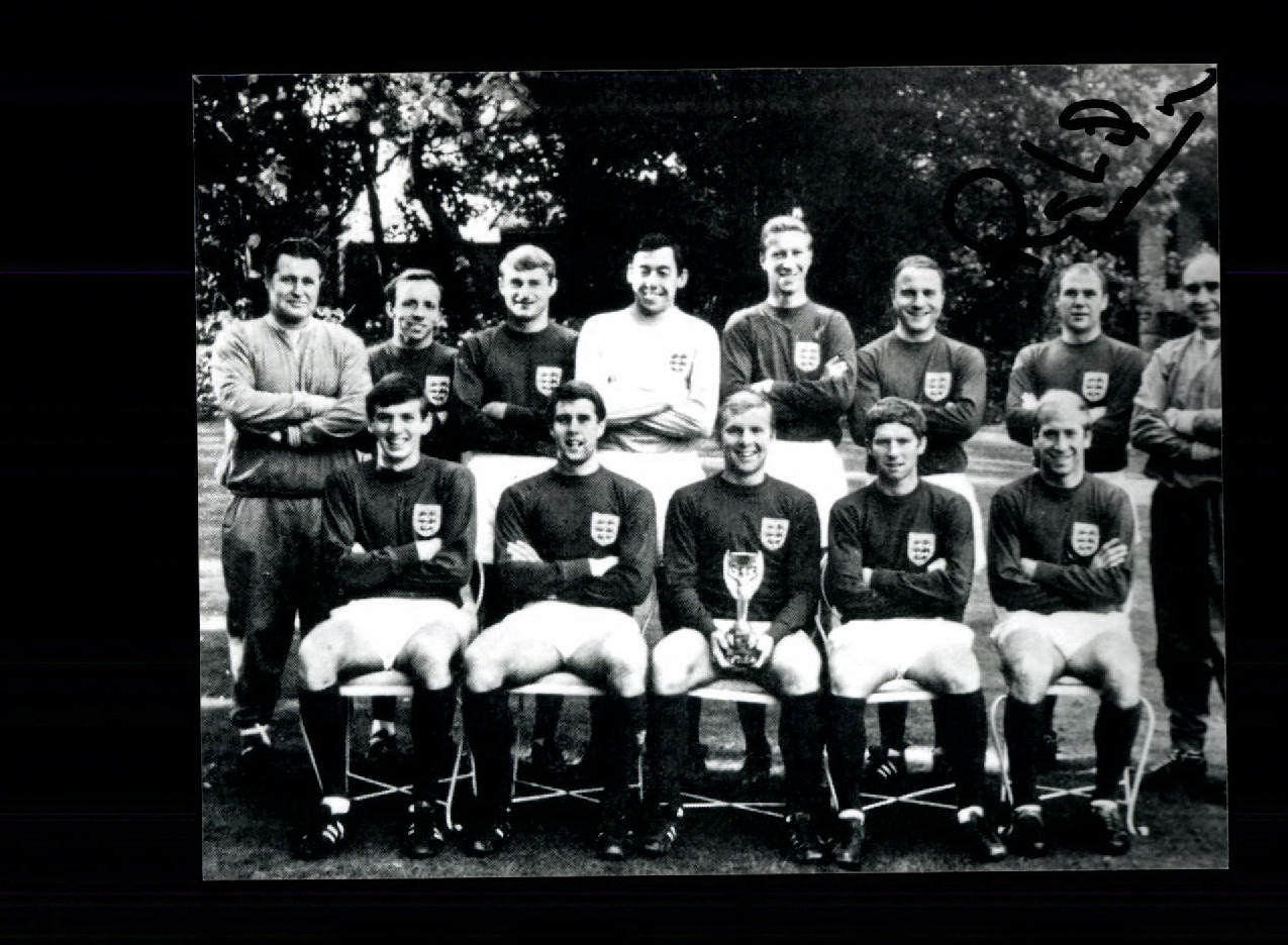 Ray Wilson England World Champion 1966 Photo Original Signed + A 150623
