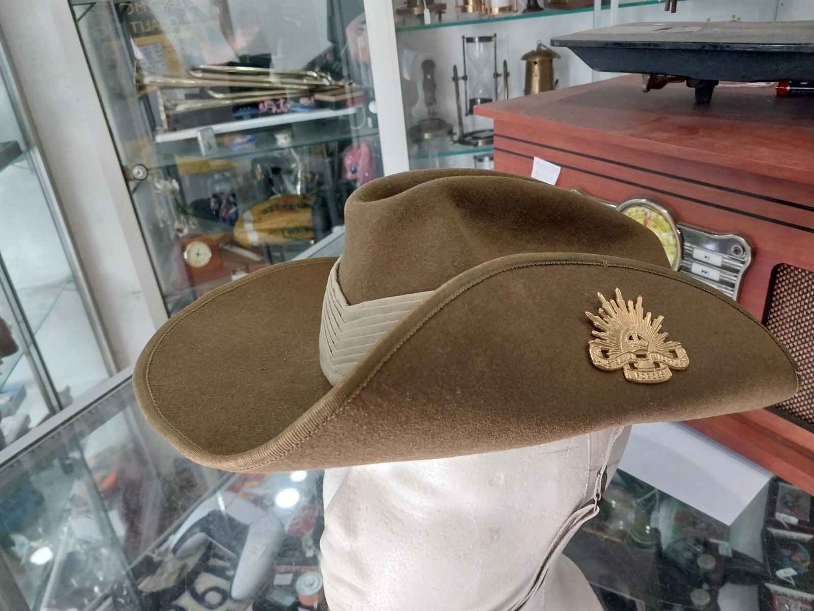 Australian Army Slouch Hat With AMF Rising Sun Badge