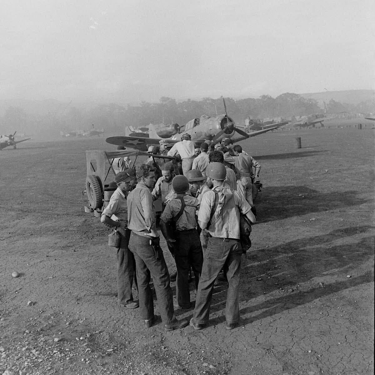 WW2 WWII Photo World War Two / Omaha Beach Area June 1944 D-Day Allied Forces US