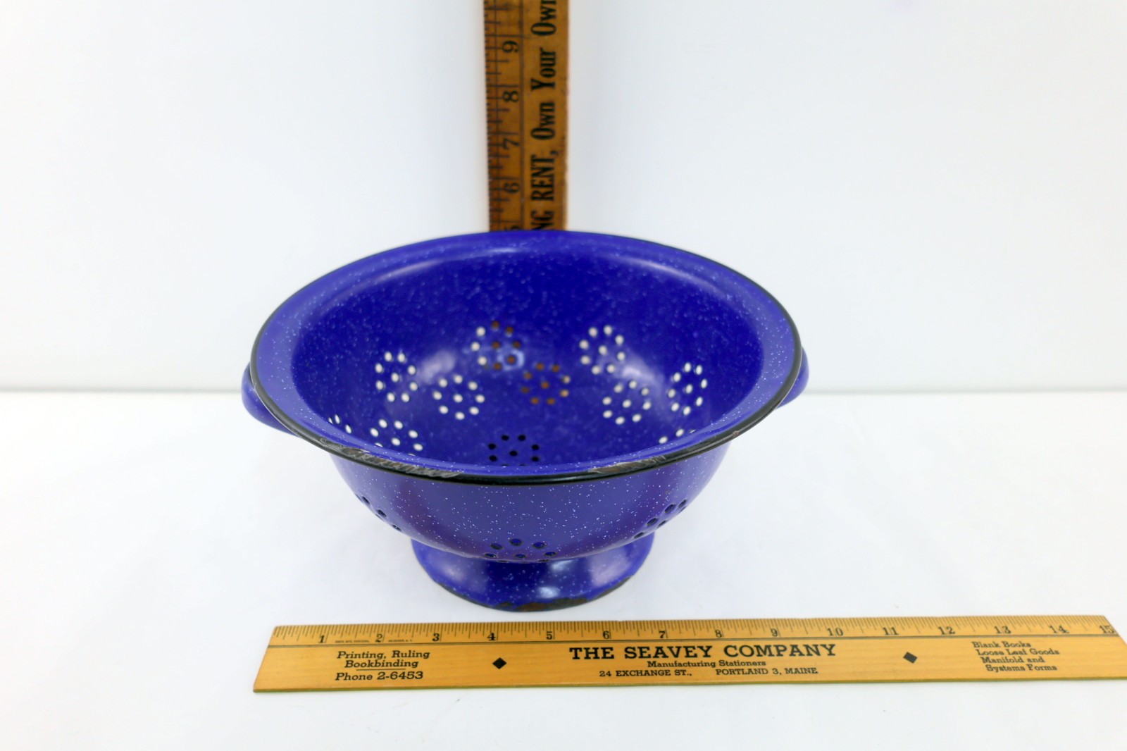 Vintage Blue Enamel 9.5\